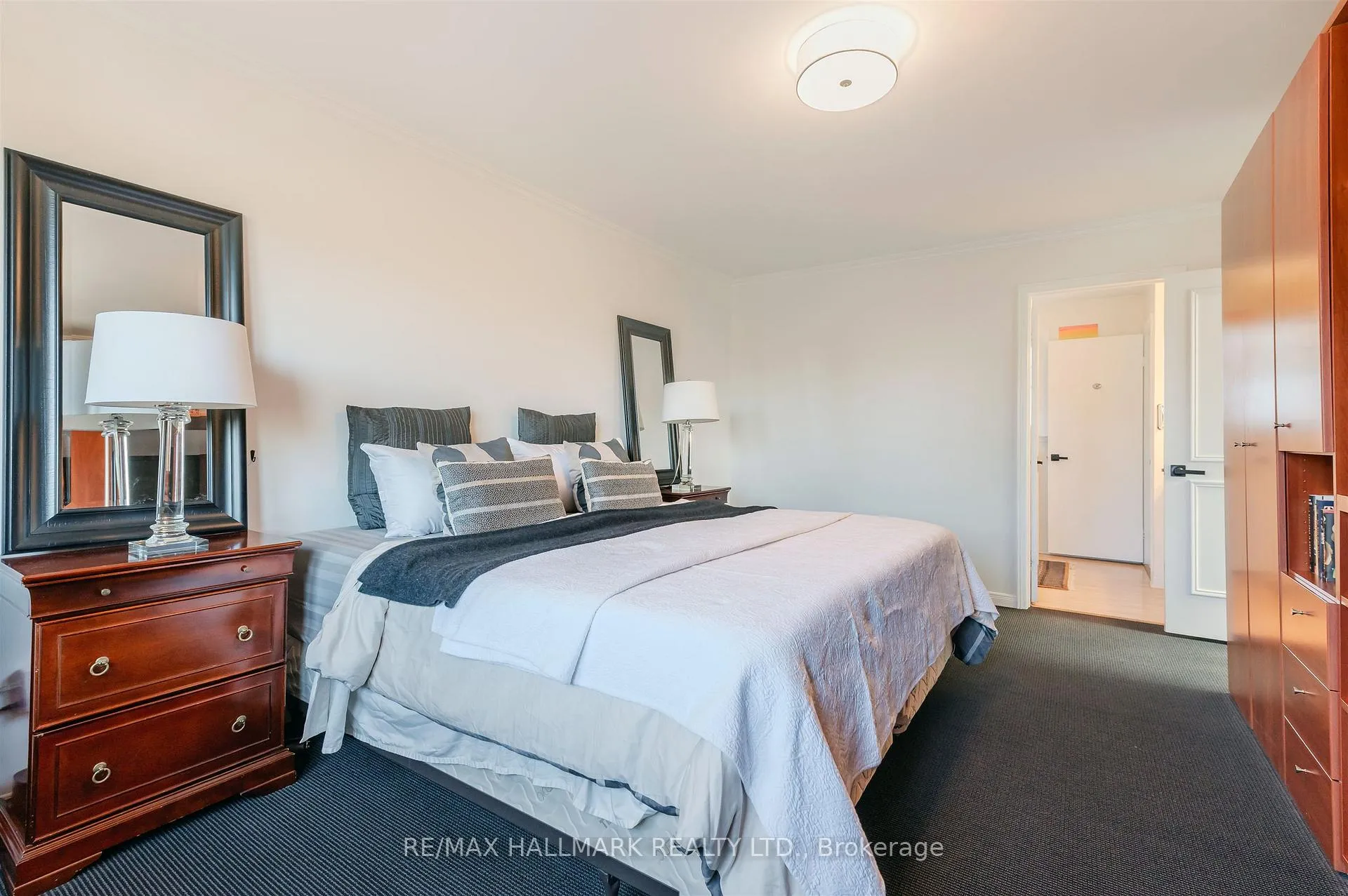 Photo 20 of 136 Mossgrove Trail, North York, St. Andrew-Windfields — HOMEH