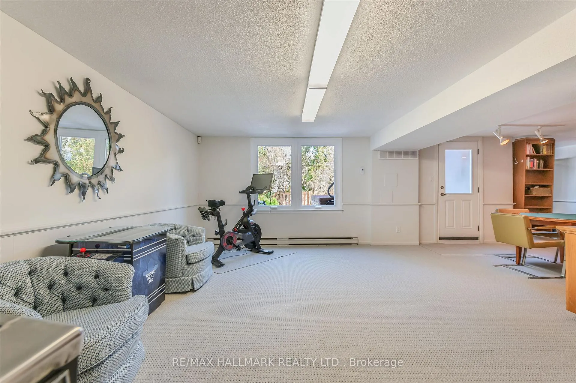 Photo 32 of 136 Mossgrove Trail, North York, St. Andrew-Windfields — HOMEH