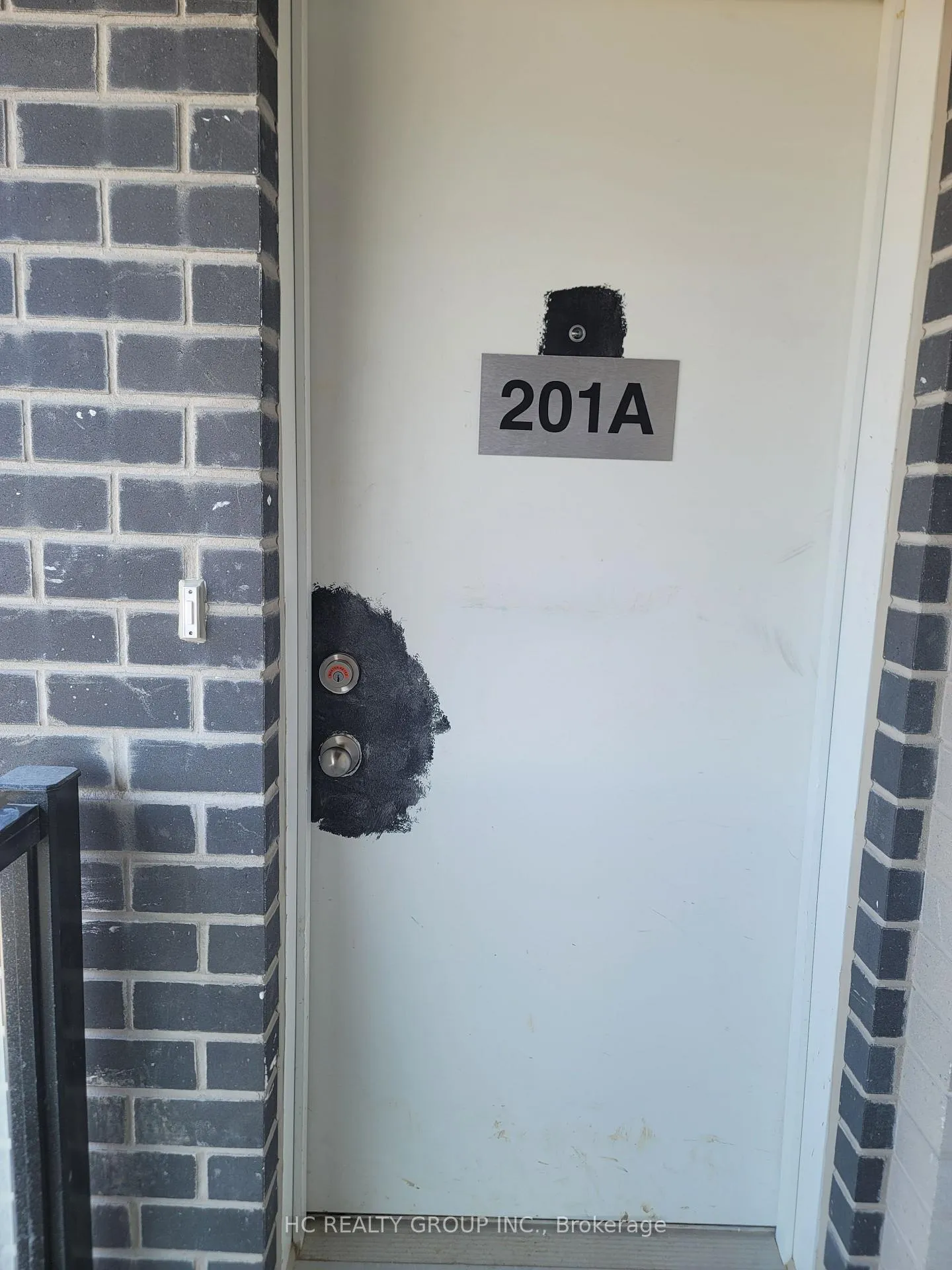 Front of Unit 201A, 16 Melbourne Avenue
