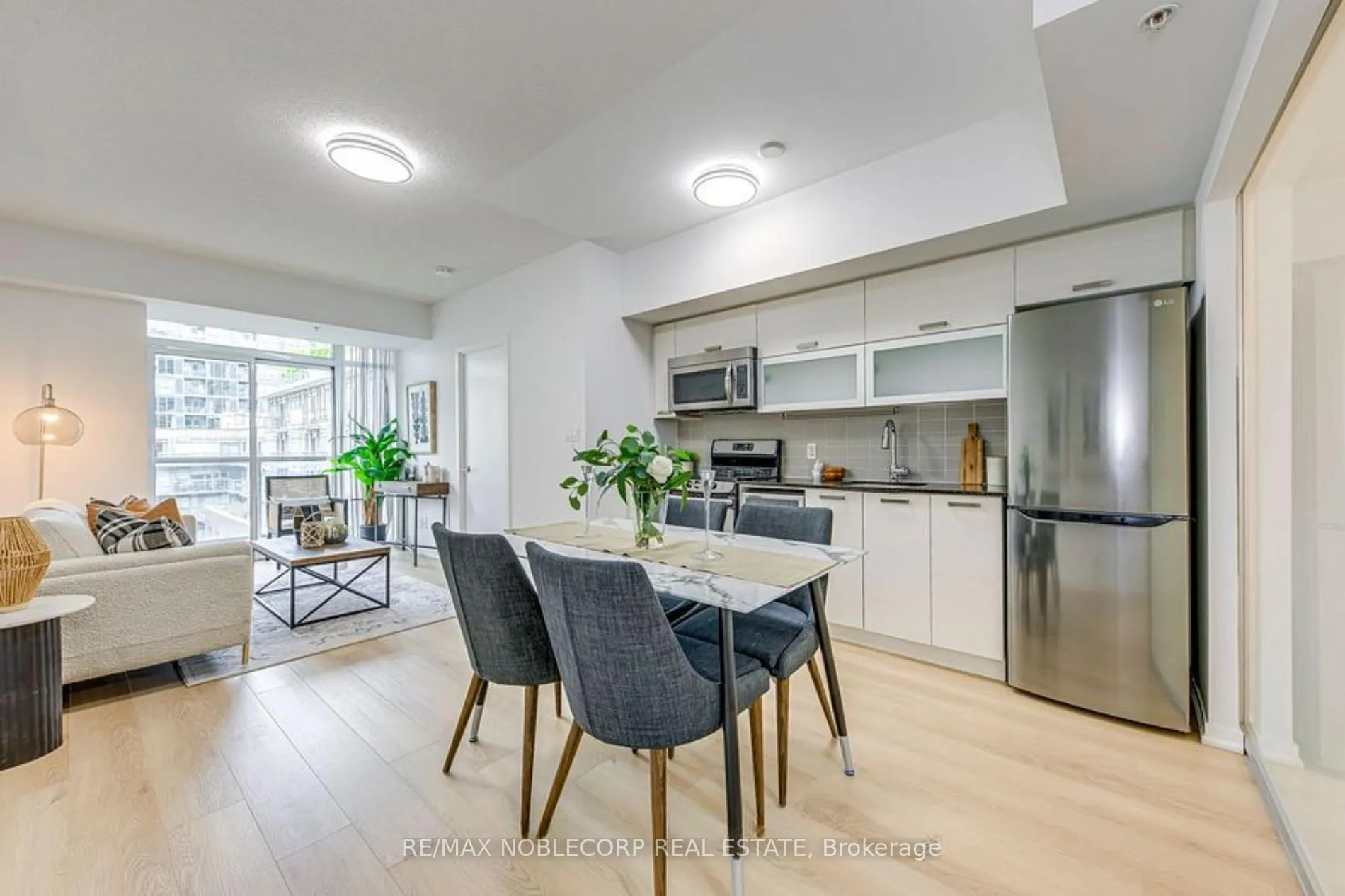 Front of Unit 1136, 68 Abell Street