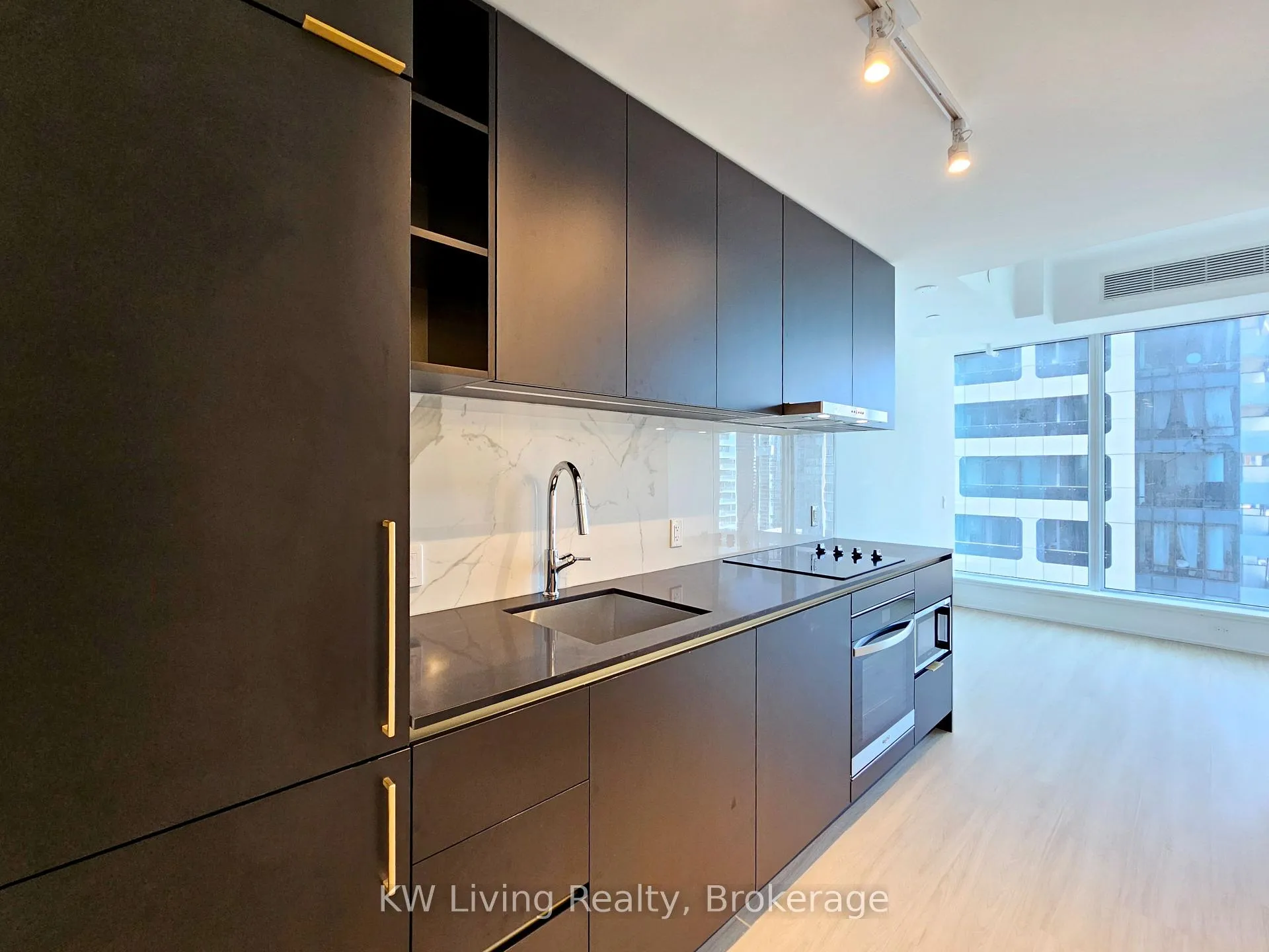 Front of Unit 3208, 8 Wellesley Street W