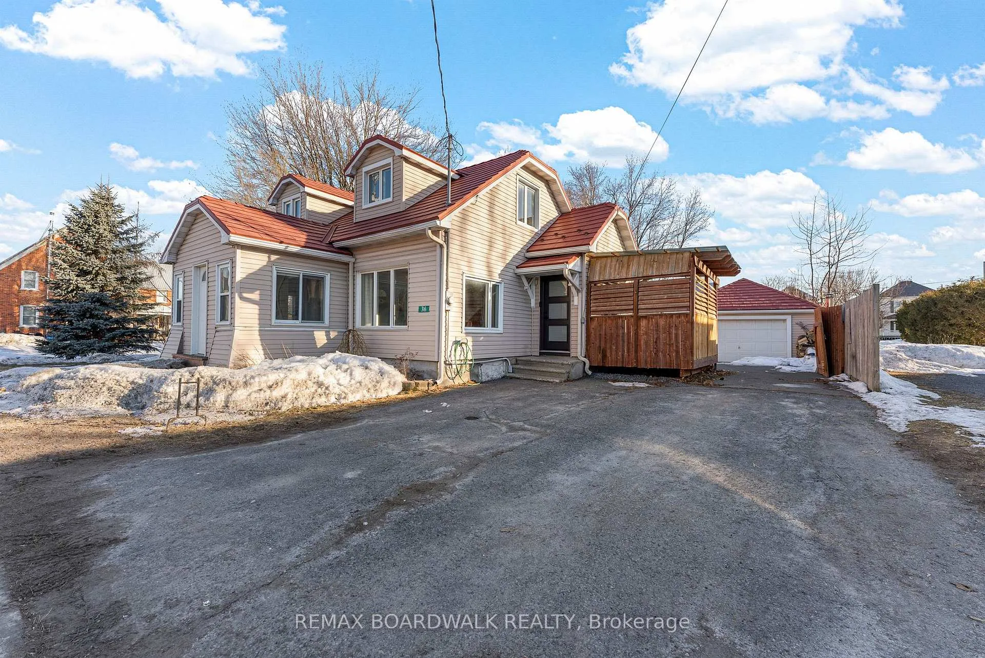 Photo 39 of 36 Main Street, North Stormont, Finch — HOMEH