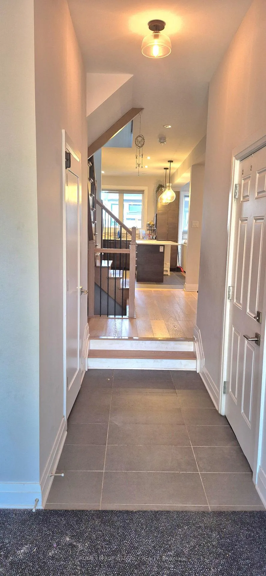 Photo 4 of 341 Haliburton Heights, Ottawa, Kanata - Emerald Meadows/Trailwest — HOMEH