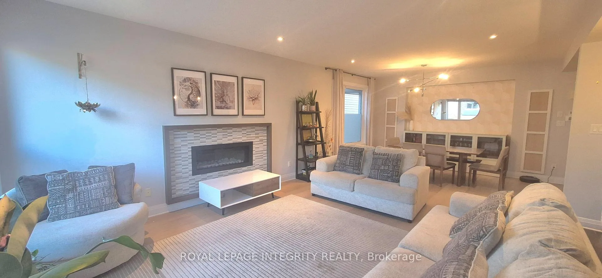 Photo 8 of 341 Haliburton Heights, Ottawa, Kanata - Emerald Meadows/Trailwest — HOMEH