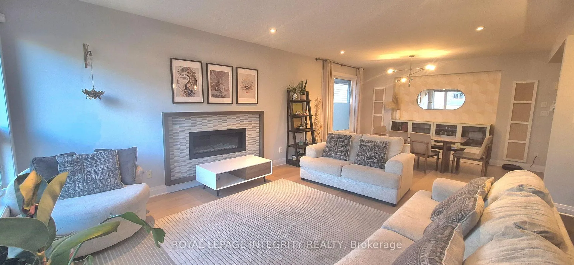 Photo 9 of 341 Haliburton Heights, Ottawa, Kanata - Emerald Meadows/Trailwest — HOMEH