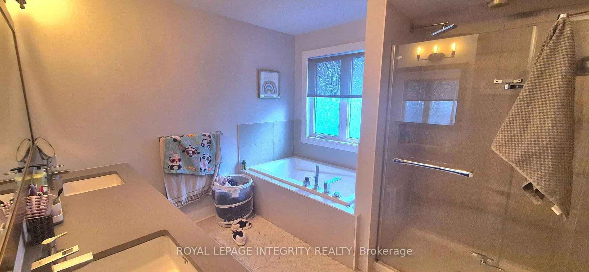 Photo 16 of 341 Haliburton Heights, Ottawa, Kanata - Emerald Meadows/Trailwest — HOMEH