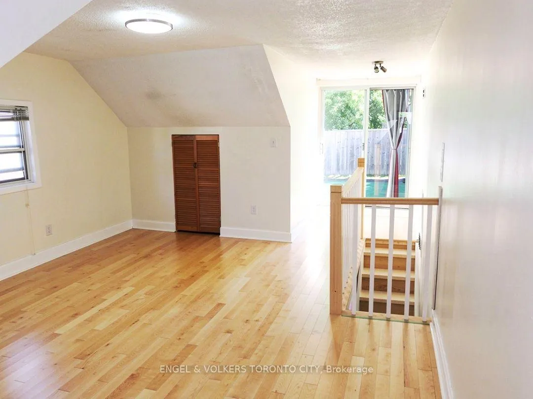 Photo 6 of 591 Pape Avenue, Toronto, North Riverdale — HOMEH