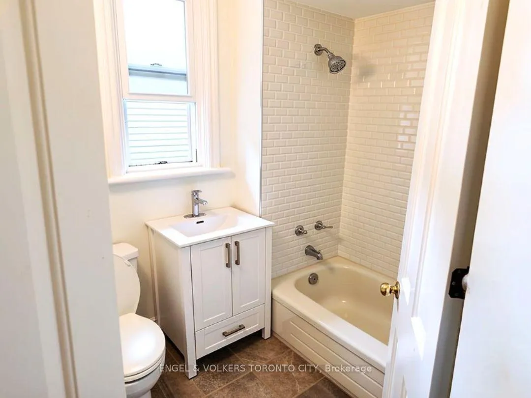 Photo 8 of 591 Pape Avenue, Toronto, North Riverdale — HOMEH