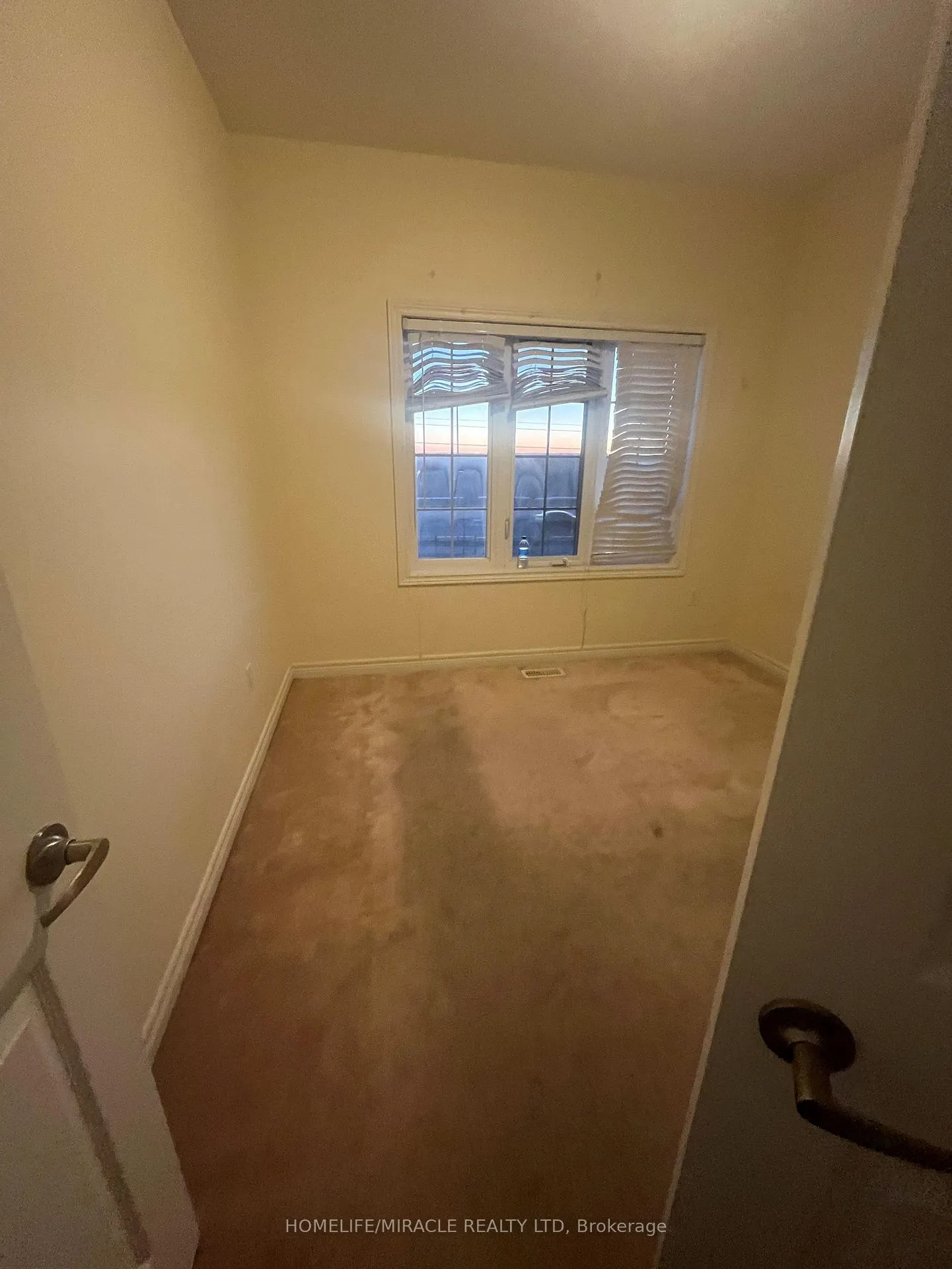 Photo 12 of Unit Upper, 37 Vezna Crescent, Brampton, Credit Valley — HOMEH
