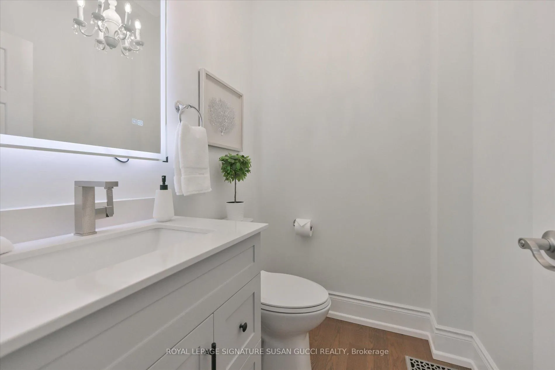 Photo 16 of 20 Cambrai Avenue, Toronto, Woodbine-Lumsden — HOMEH