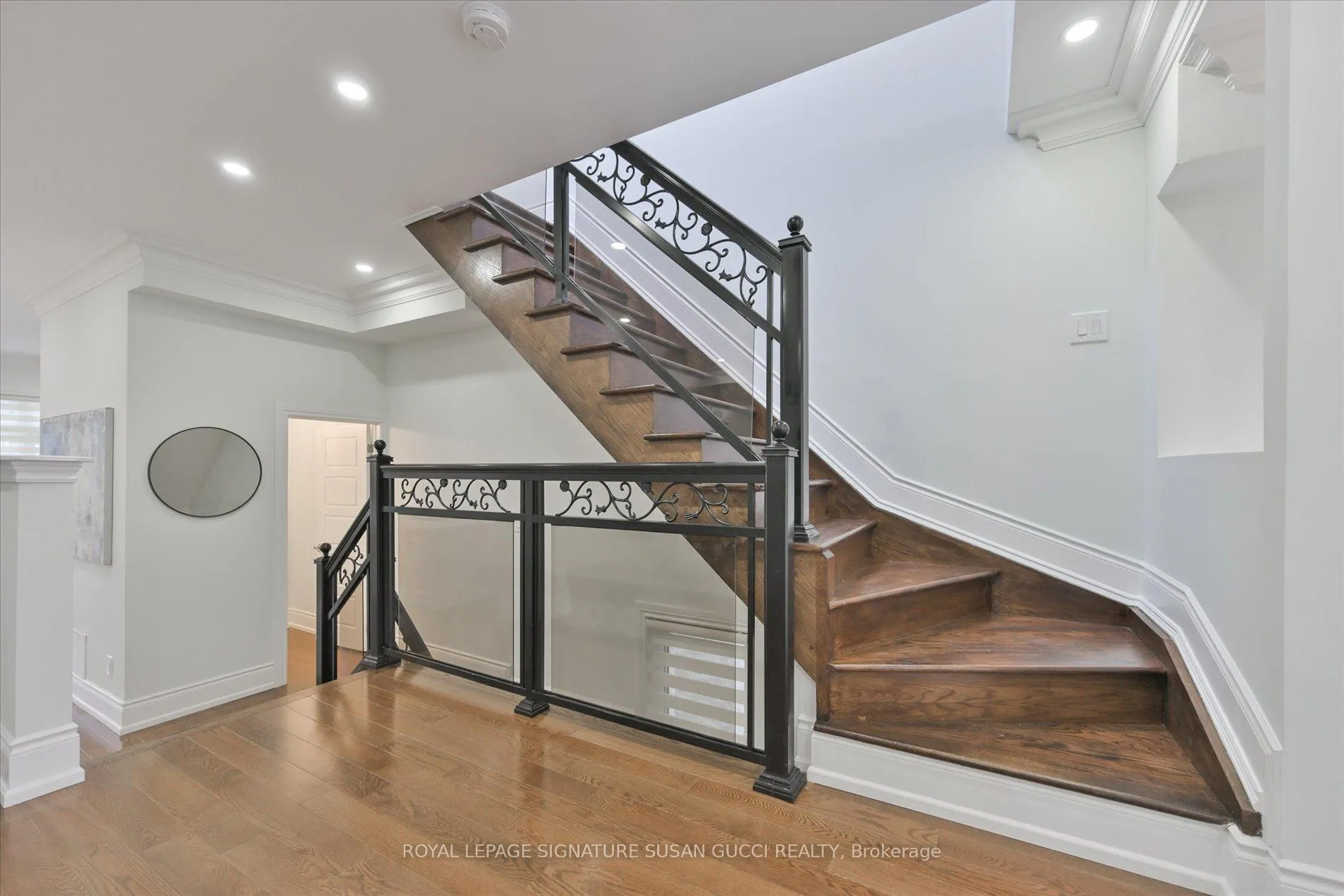 Photo 17 of 20 Cambrai Avenue, Toronto, Woodbine-Lumsden — HOMEH