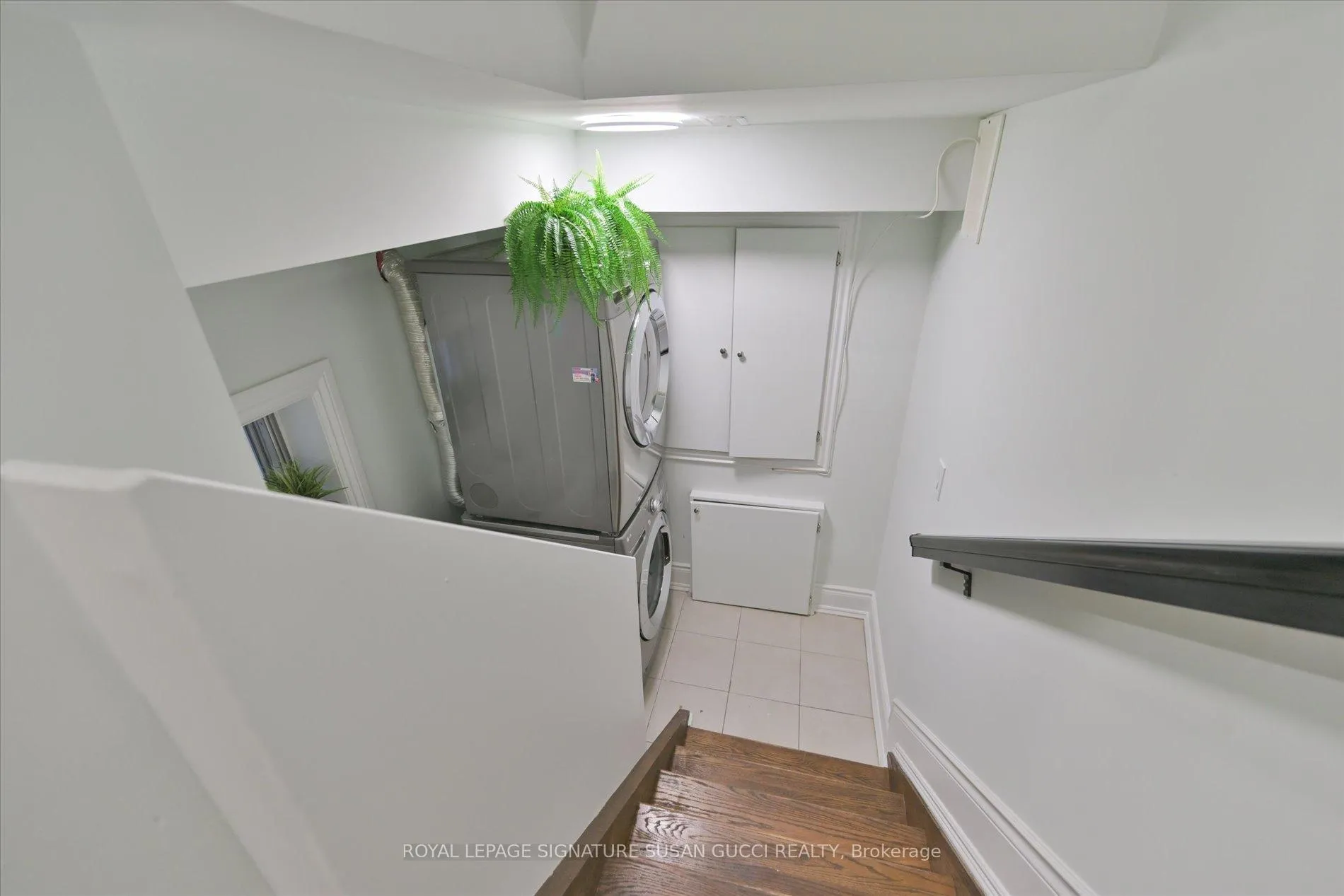 Photo 28 of 20 Cambrai Avenue, Toronto, Woodbine-Lumsden — HOMEH