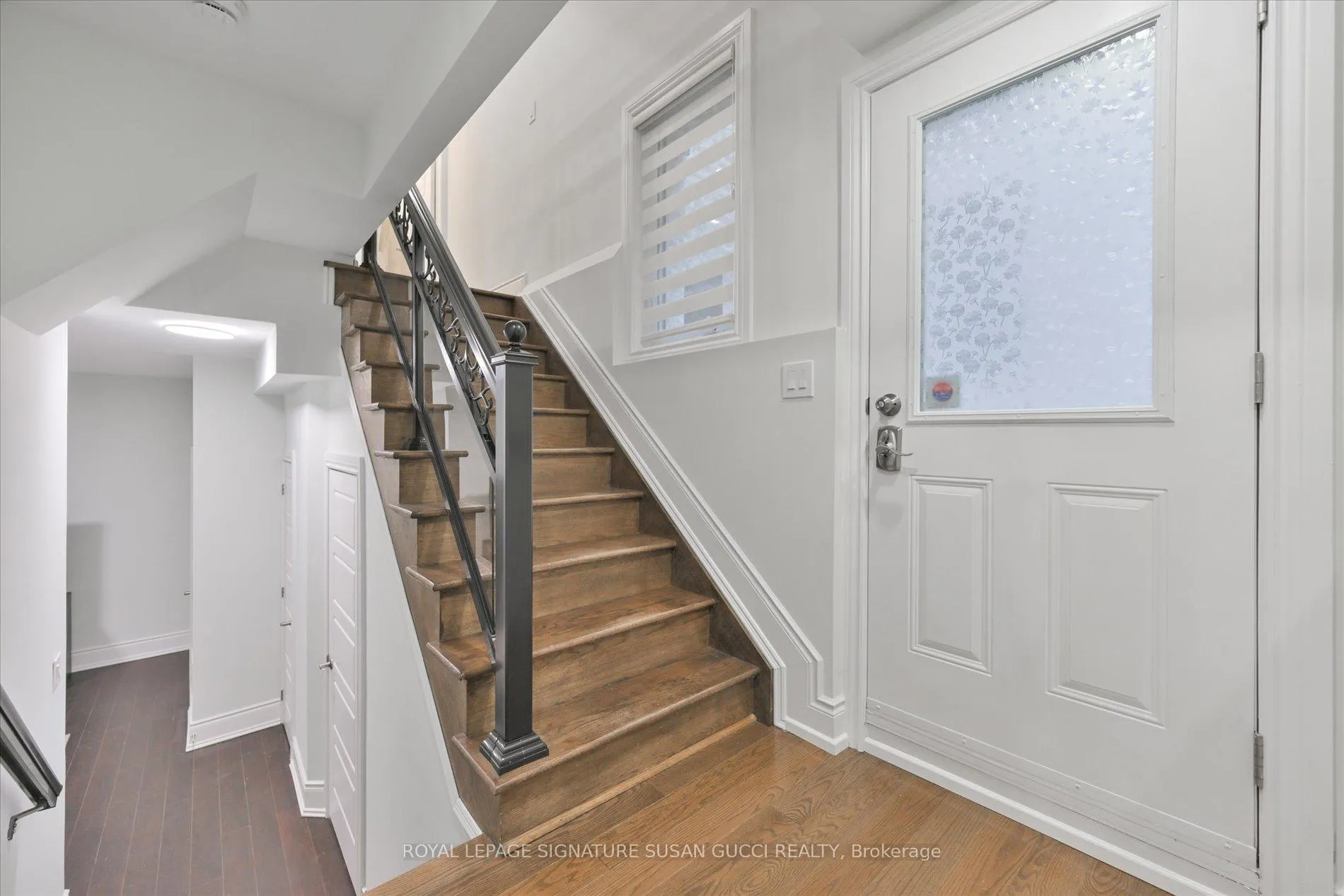 Photo 29 of 20 Cambrai Avenue, Toronto, Woodbine-Lumsden — HOMEH