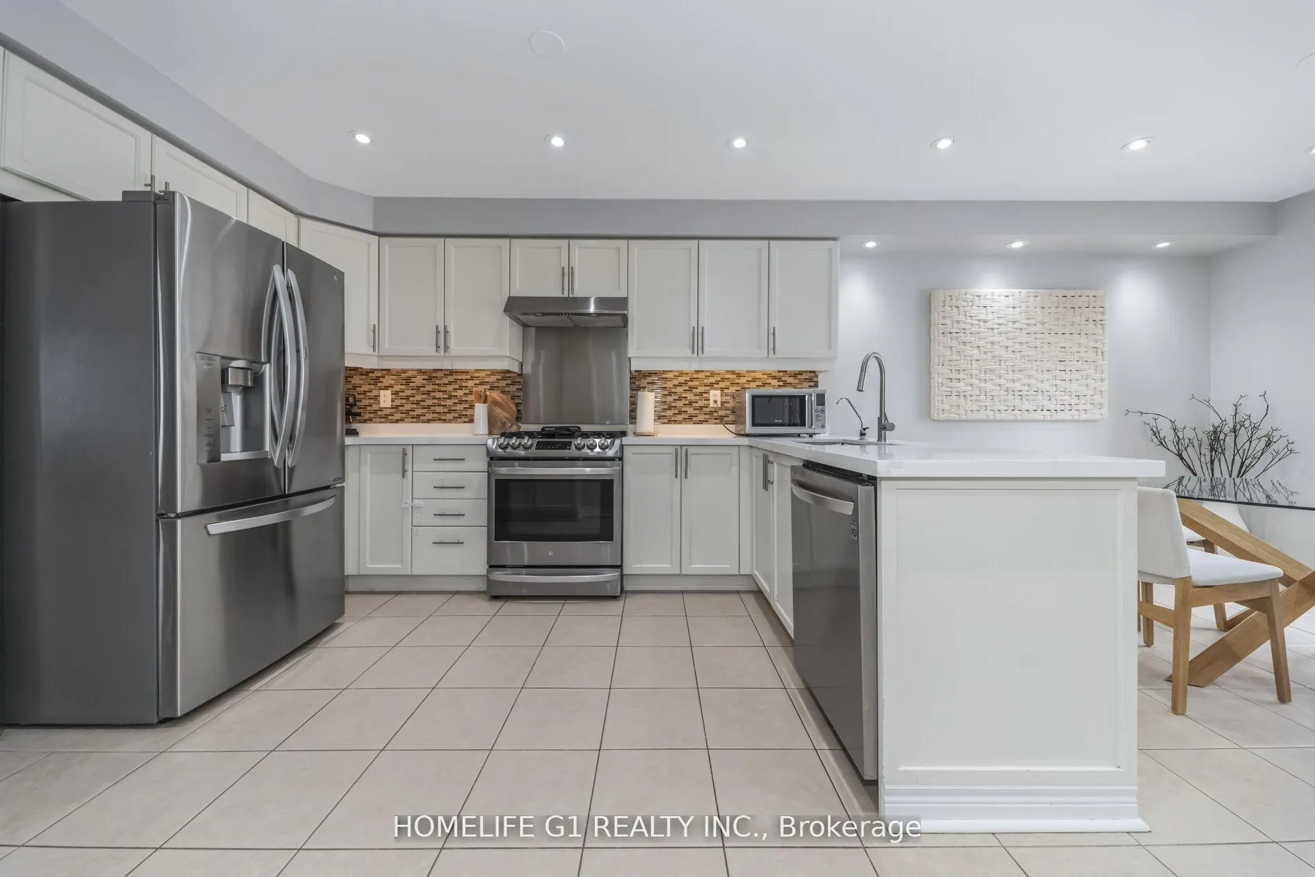 Photo 6 of 53 Humbershed Crescent, Caledon, Bolton West — HOMEH
