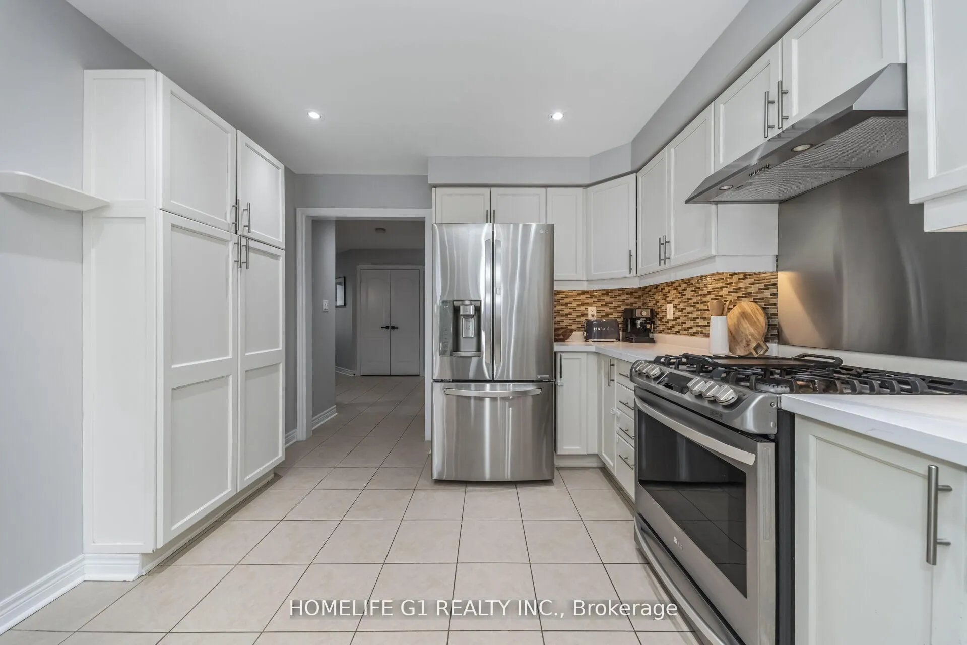 Photo 8 of 53 Humbershed Crescent, Caledon, Bolton West — HOMEH