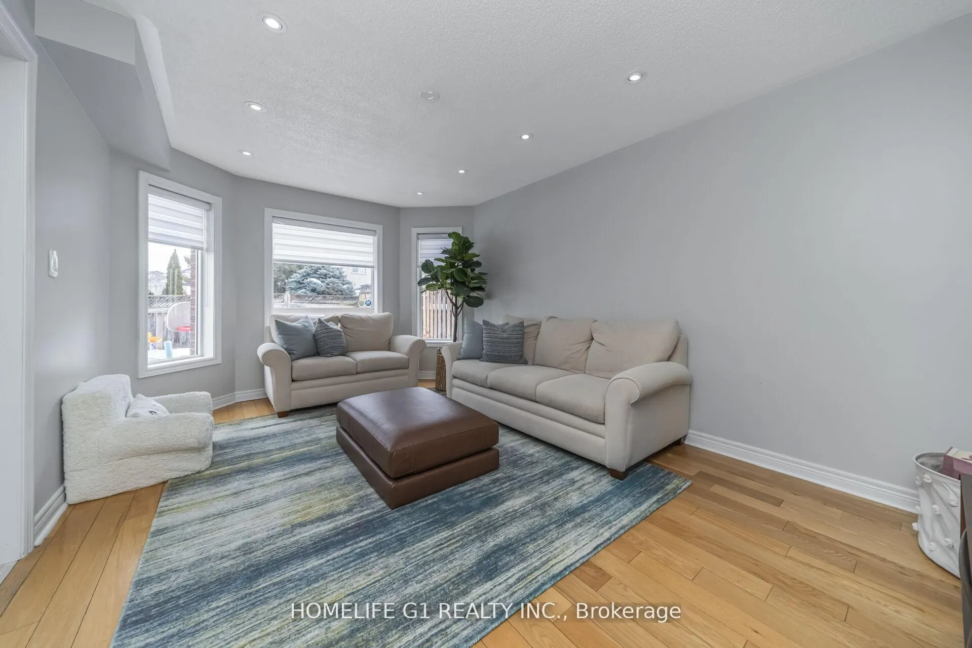 Photo 11 of 53 Humbershed Crescent, Caledon, Bolton West — HOMEH