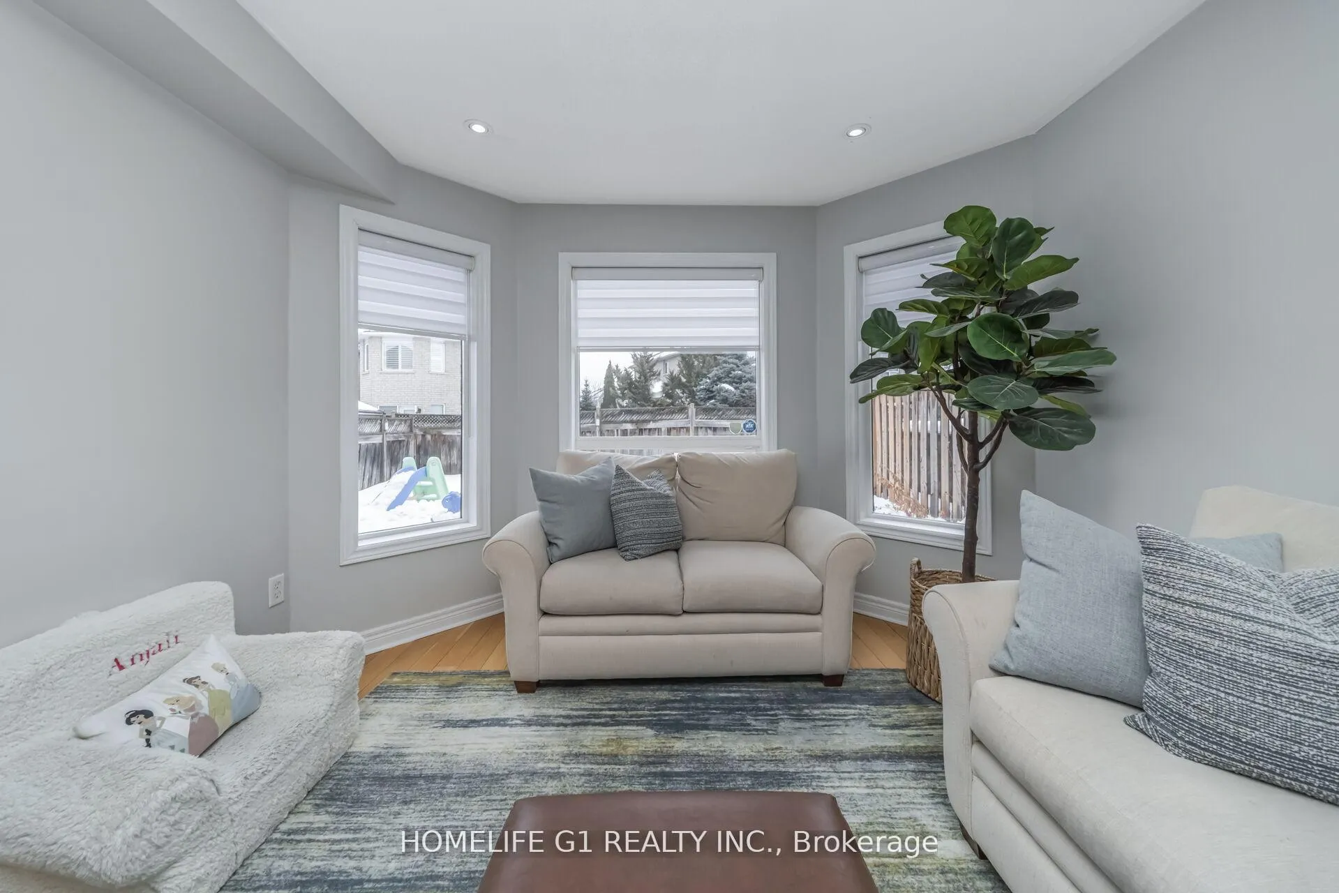 Photo 12 of 53 Humbershed Crescent, Caledon, Bolton West — HOMEH