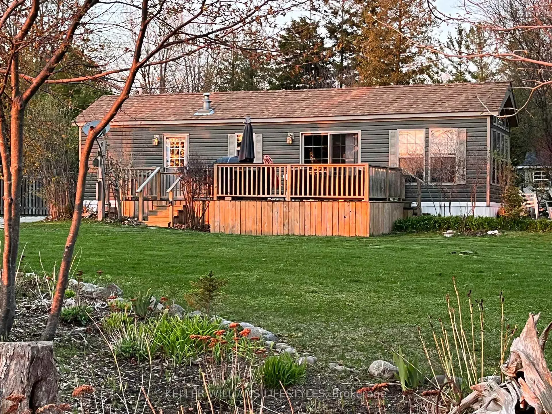 Photo of Unit 4, 77719 Bluewater Highway
