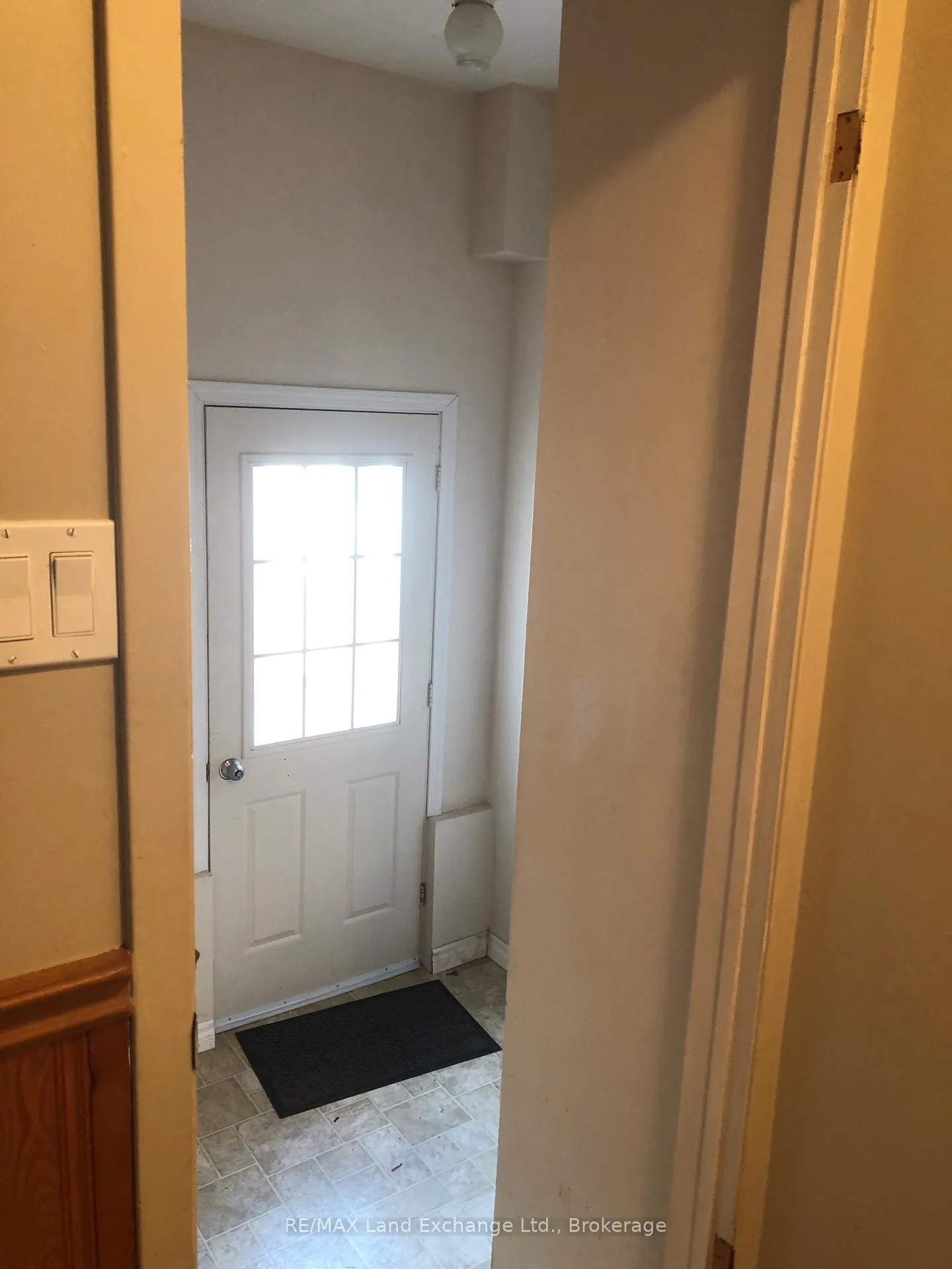 Photo 19 of 16 Penetangore Row S, Huron-Kinloss — HOMEH