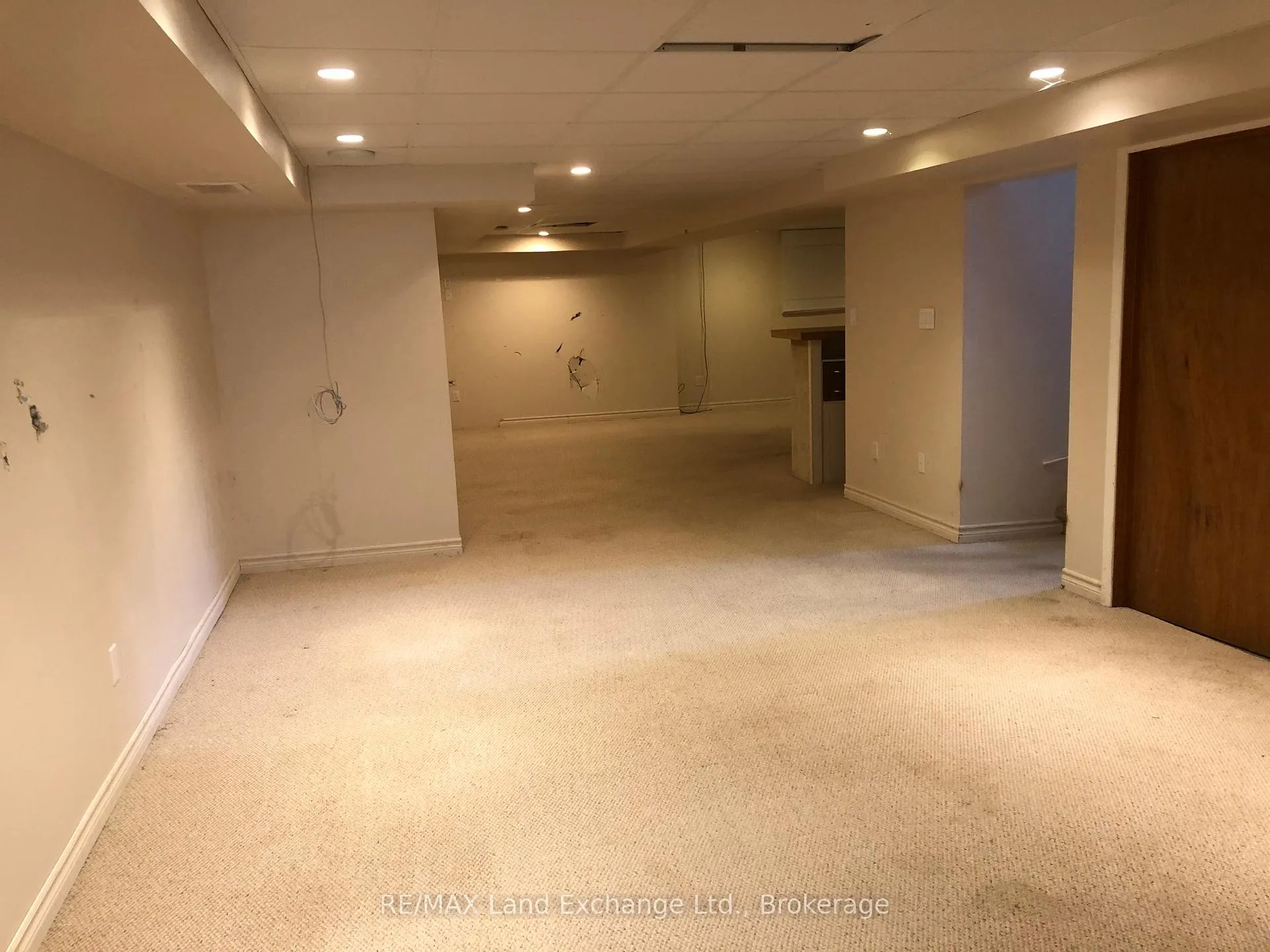 Photo 22 of 16 Penetangore Row S, Huron-Kinloss — HOMEH