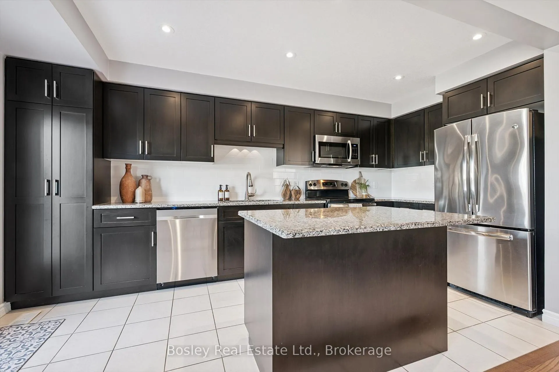 Photo 14 of 32 Jeffrey Drive, Guelph, Grange Road — HOMEH