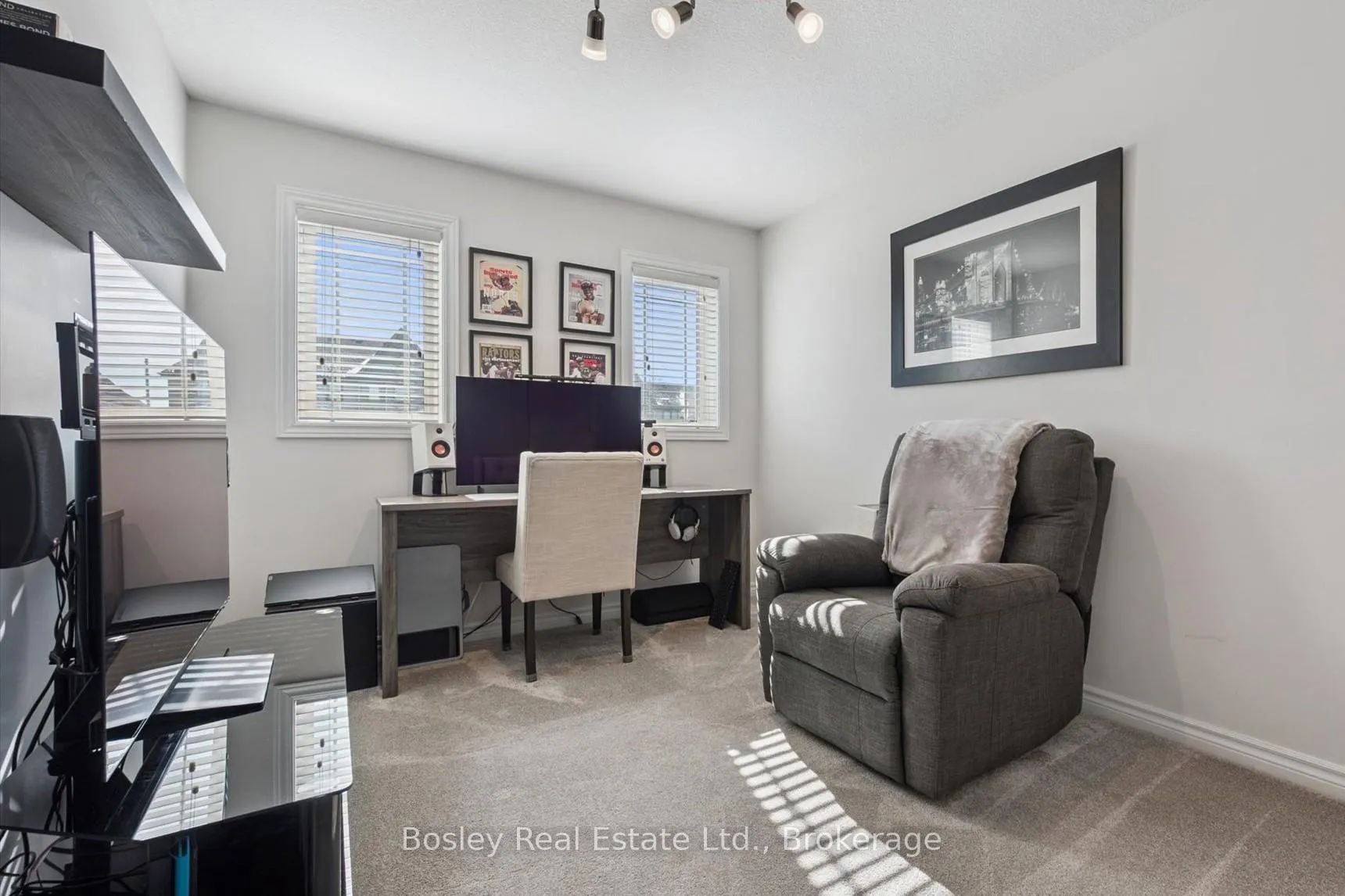 Photo 27 of 32 Jeffrey Drive, Guelph, Grange Road — HOMEH