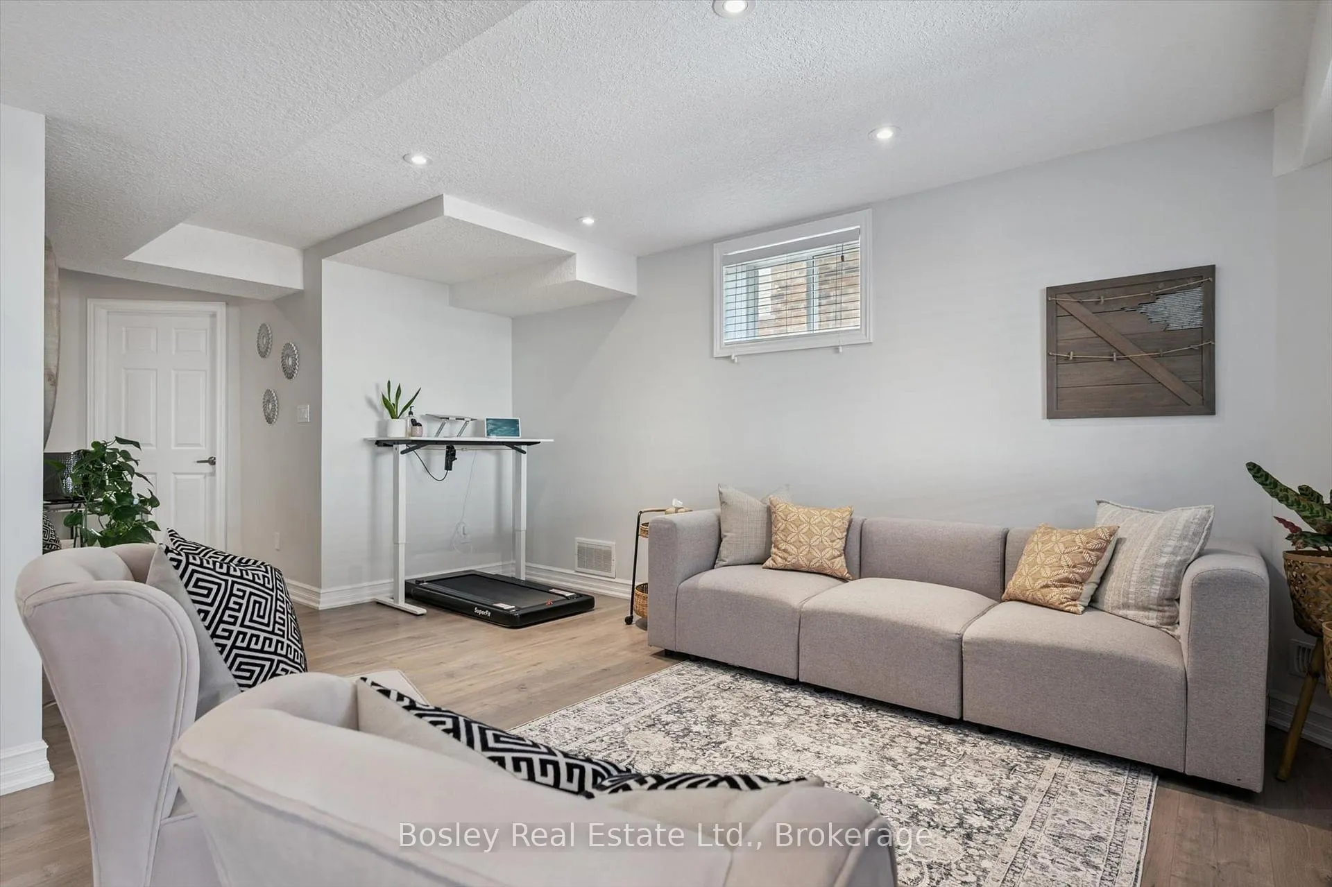 Photo 31 of 32 Jeffrey Drive, Guelph, Grange Road — HOMEH
