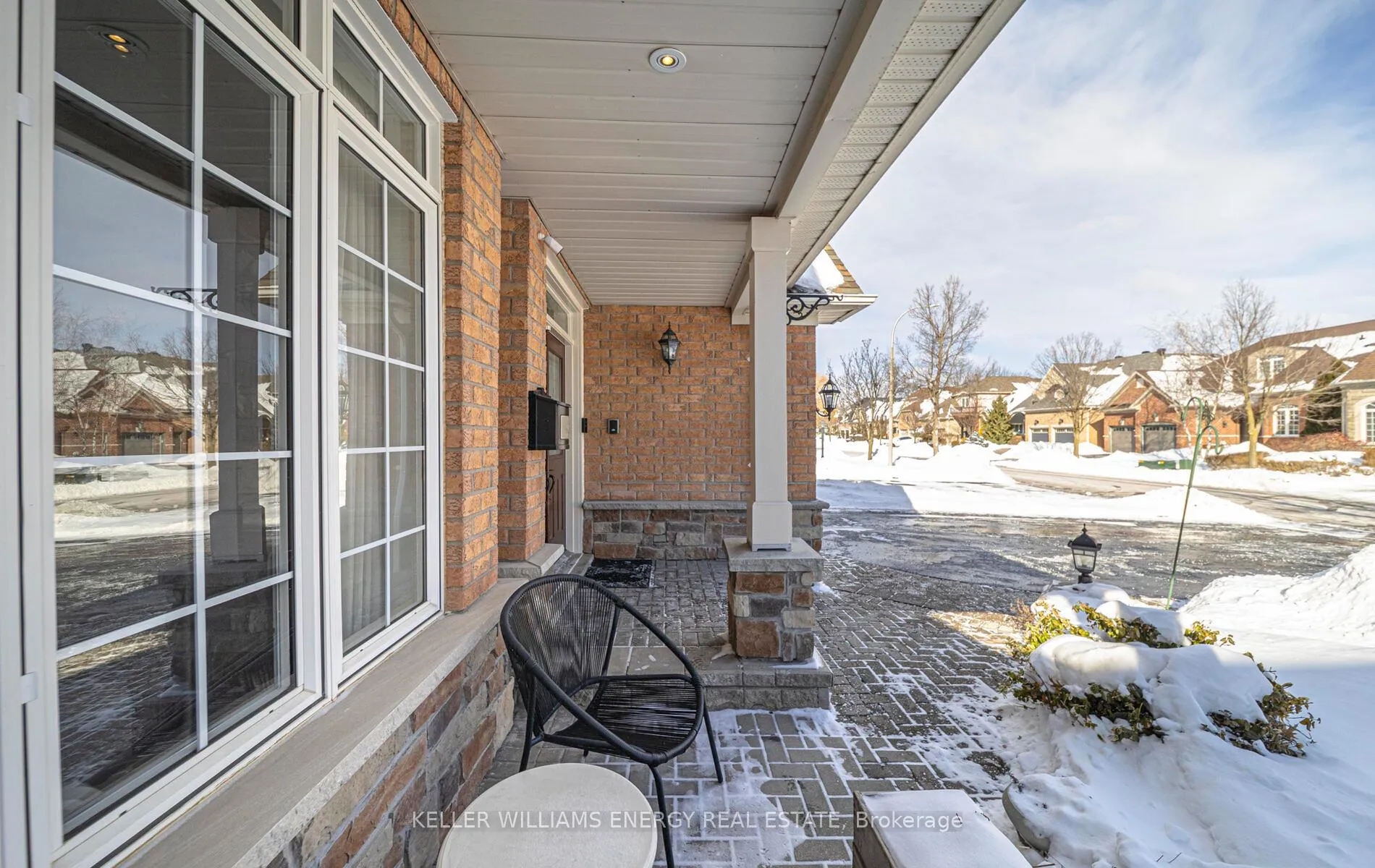 Photo 5 of 124 Mackey Drive, Whitby, Lynde Creek — HOMEH