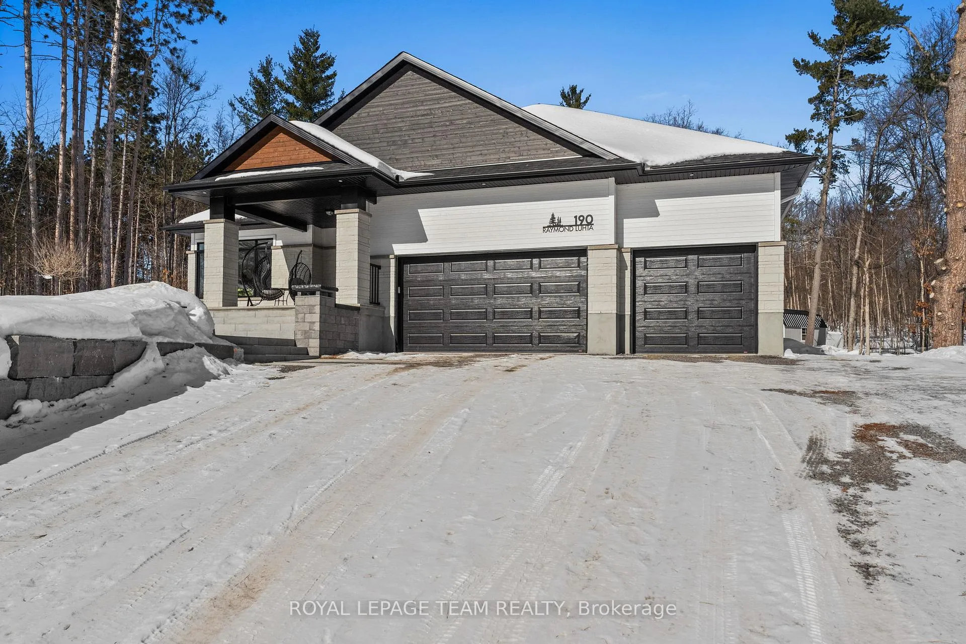 Photo 29 of 190 Raymond Luhta Crescent, McNab/Braeside, Mcnab/Braeside Twps — HOMEH
