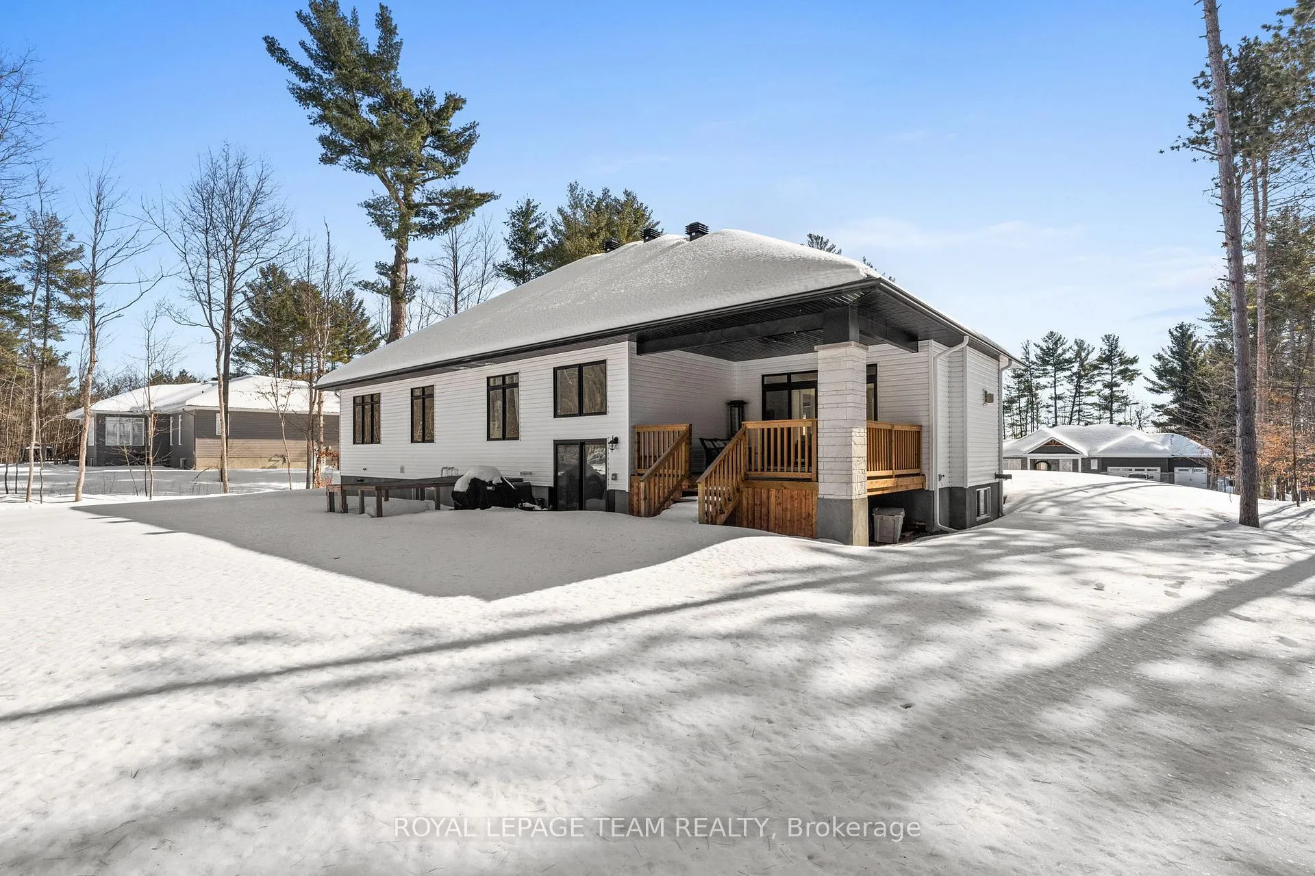 Photo 36 of 190 Raymond Luhta Crescent, McNab/Braeside, Mcnab/Braeside Twps — HOMEH