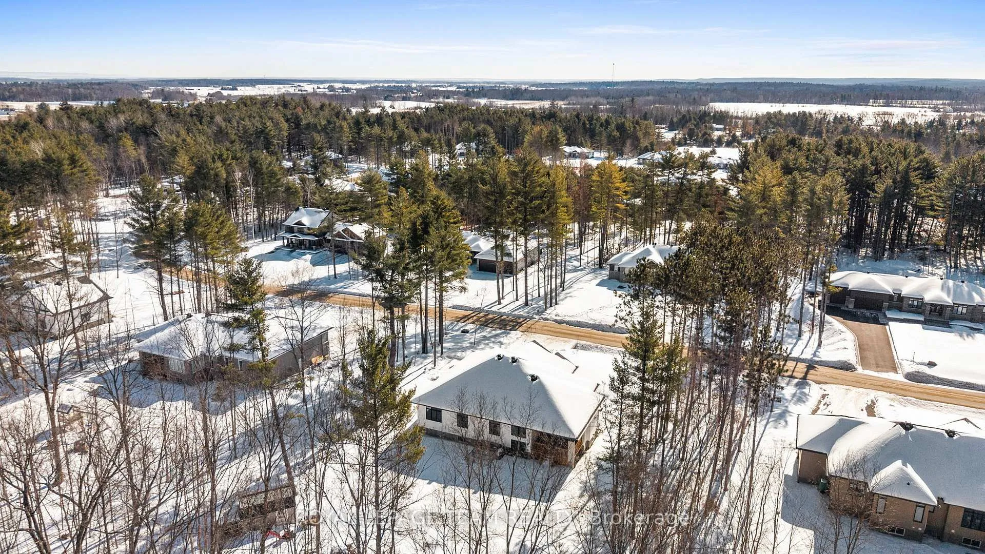 Photo 41 of 190 Raymond Luhta Crescent, McNab/Braeside, Mcnab/Braeside Twps — HOMEH