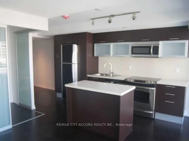 Photo 6 of Unit 1614, 386 Yonge Street, Toronto, Bay Street Corridor — HOMEH