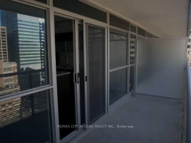 Photo 8 of Unit 1614, 386 Yonge Street, Toronto, Bay Street Corridor — HOMEH