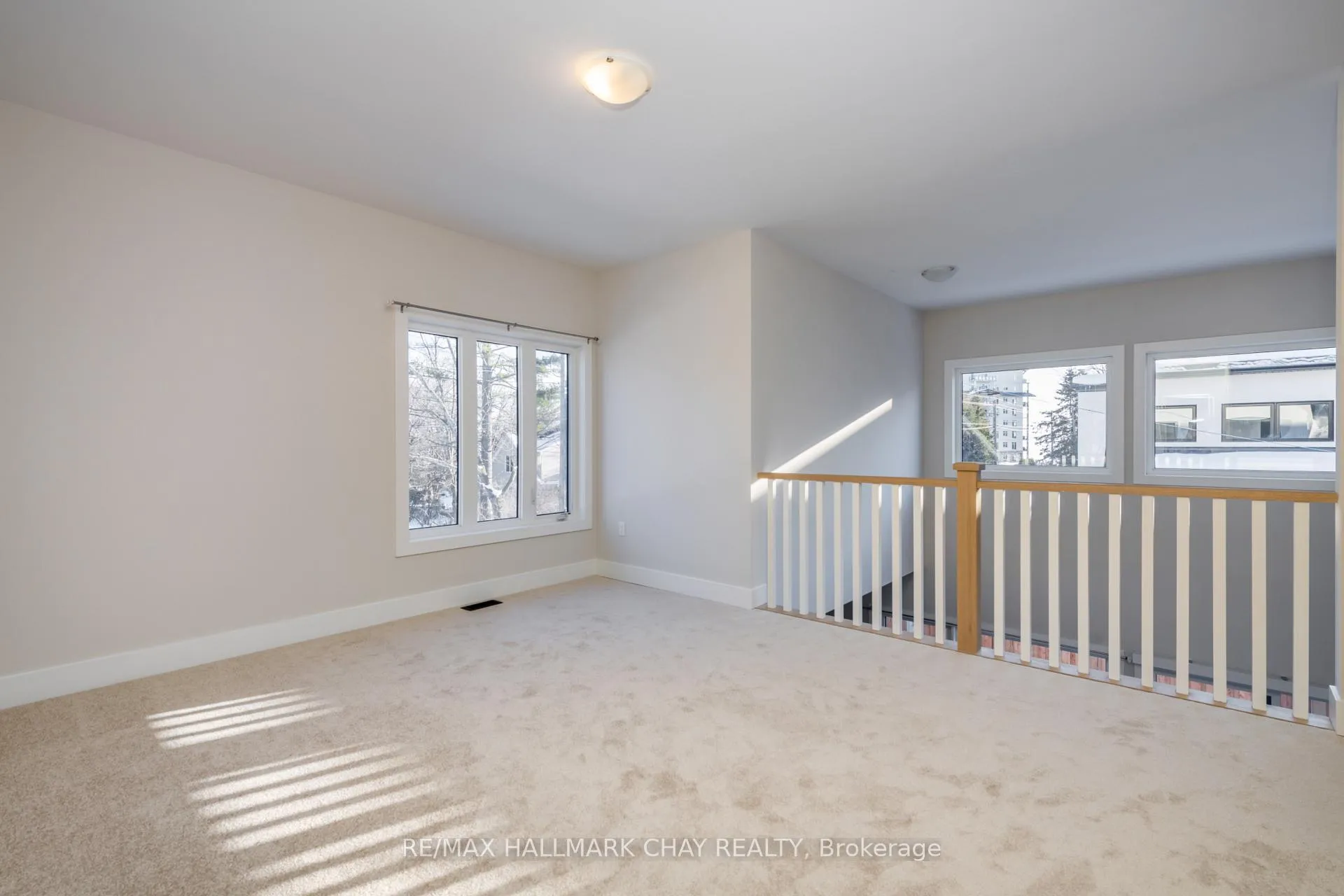 Photo 6 of 1 Ruby Crescent Road, Orillia — HOMEH