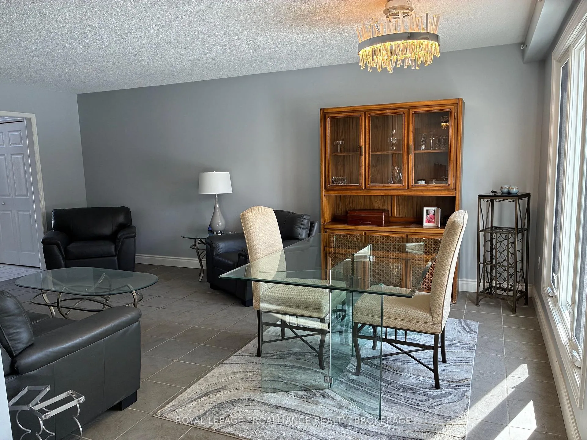 Photo 7 of 1059 Springfield Drive, Kingston, City Southwest — HOMEH