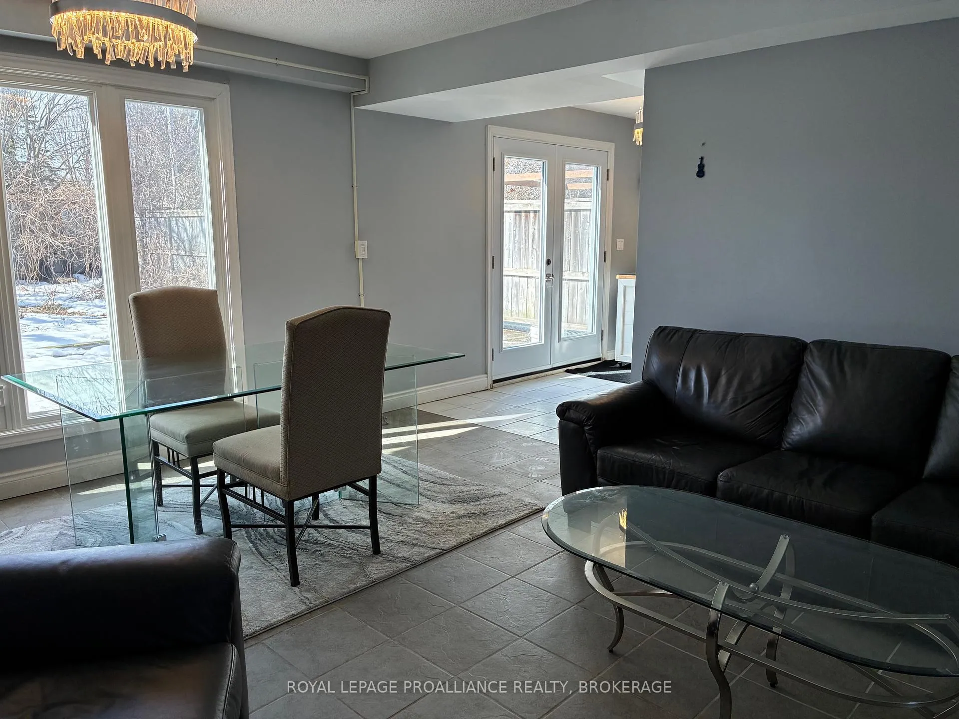 Photo 8 of 1059 Springfield Drive, Kingston, City Southwest — HOMEH