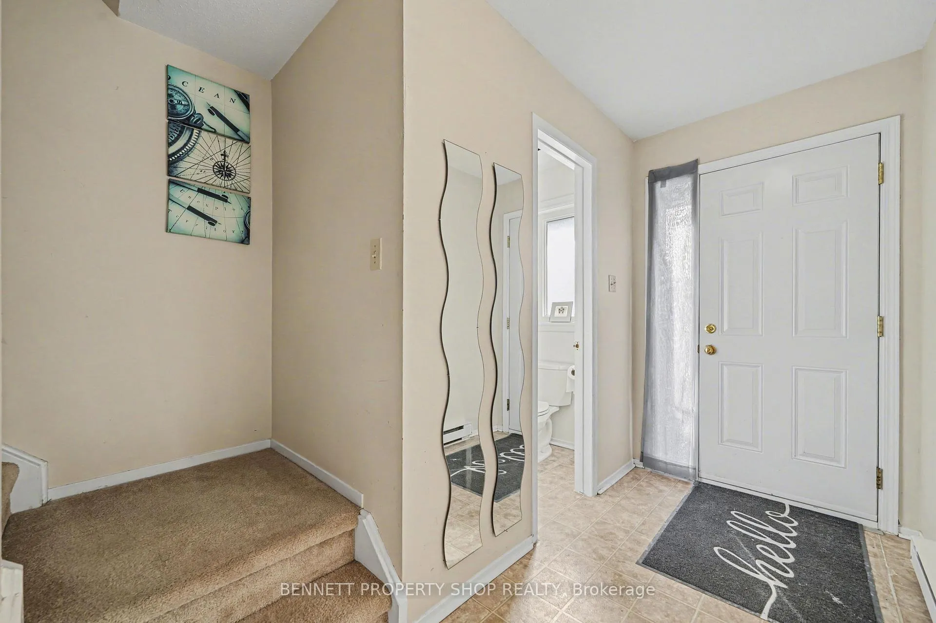 Photo 2 of 37 Pixley Private, Ottawa, Riverview Park — HOMEH