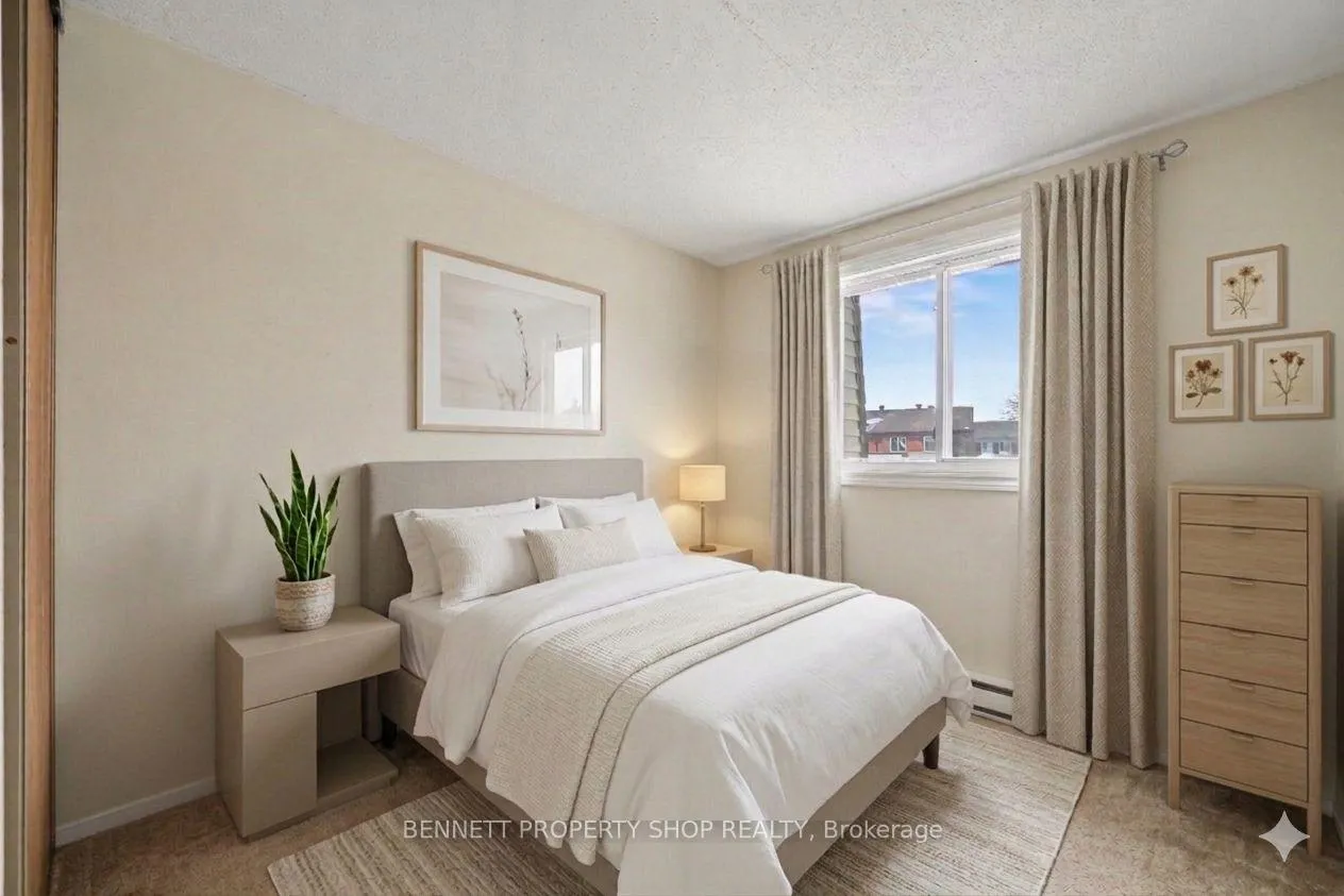 Photo 6 of 37 Pixley Private, Ottawa, Riverview Park — HOMEH
