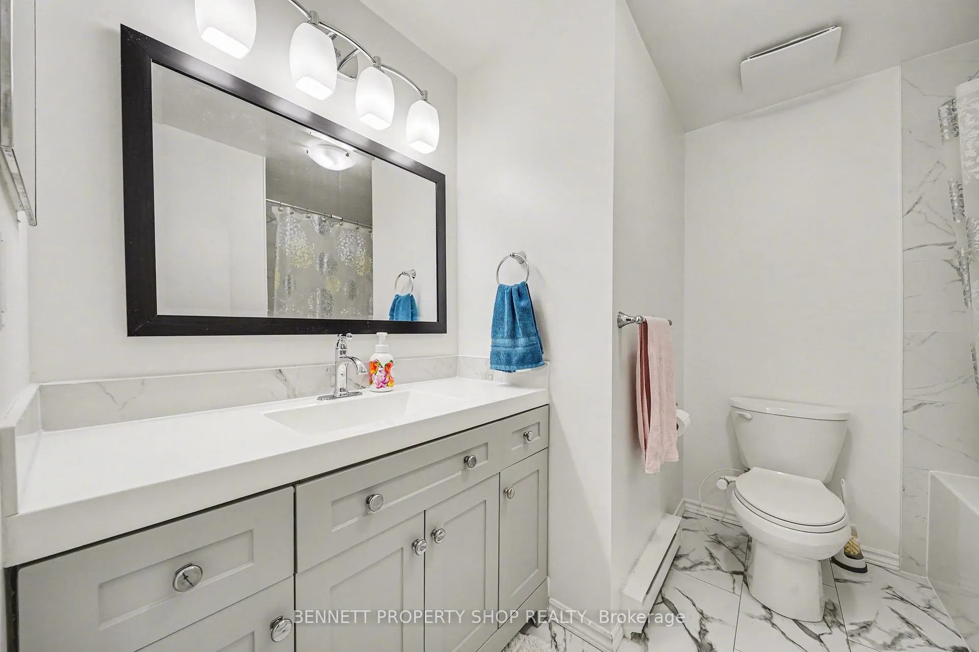 Photo 11 of 37 Pixley Private, Ottawa, Riverview Park — HOMEH