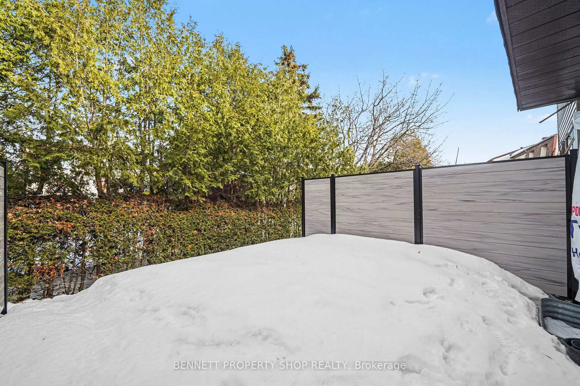 Photo 13 of 37 Pixley Private, Ottawa, Riverview Park — HOMEH