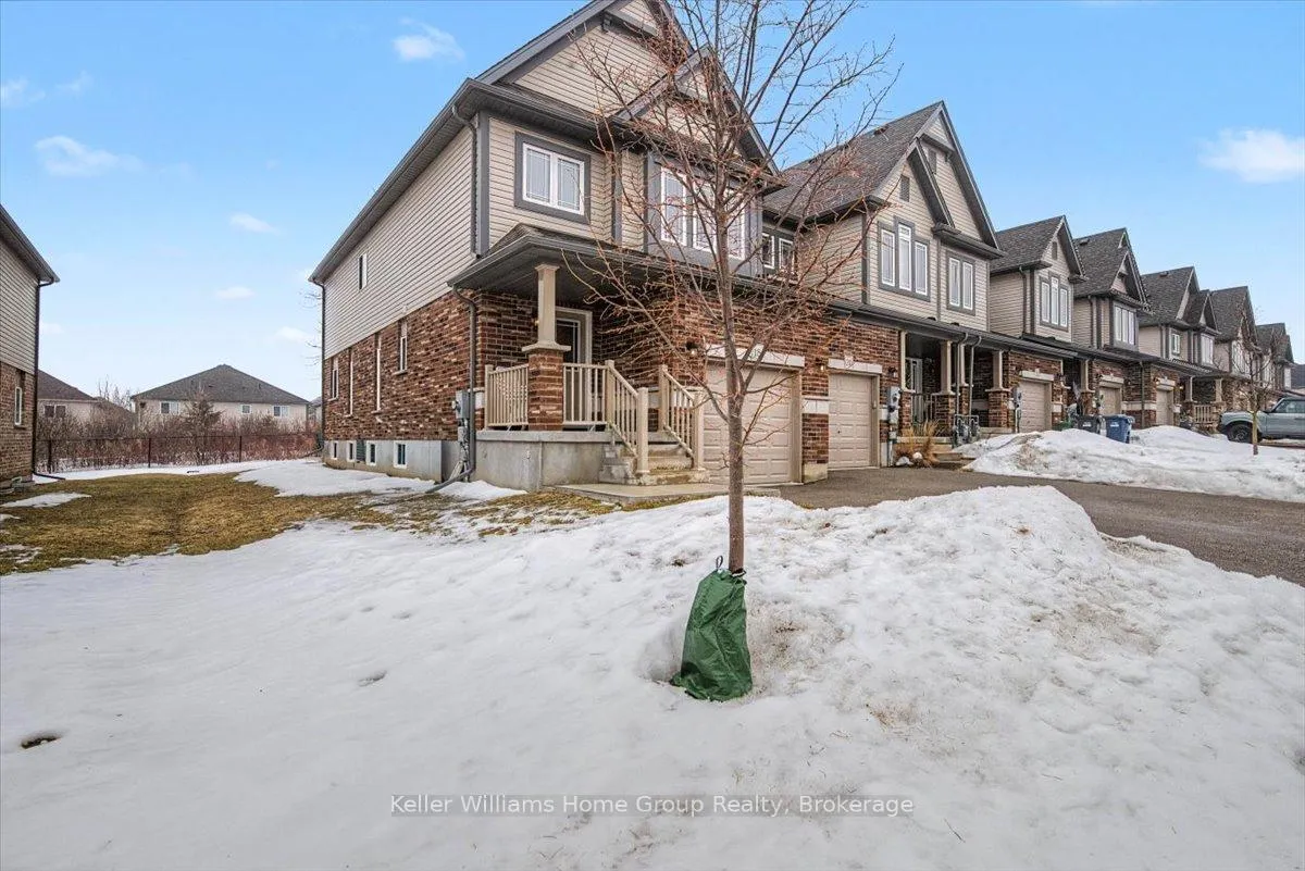 Photo 2 of 18 Mccann Street, Guelph, Kortright East — HOMEH