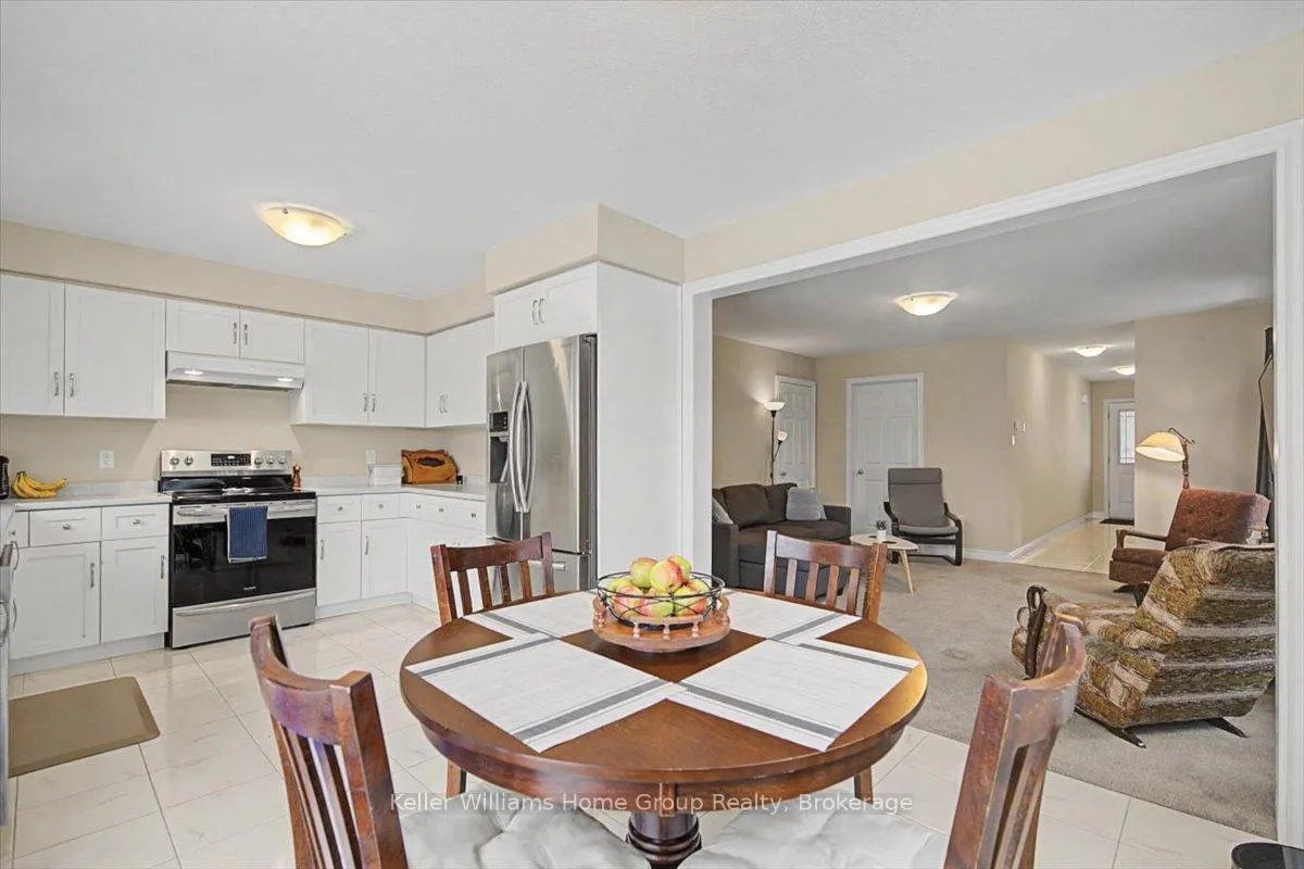 Photo 9 of 18 Mccann Street, Guelph, Kortright East — HOMEH