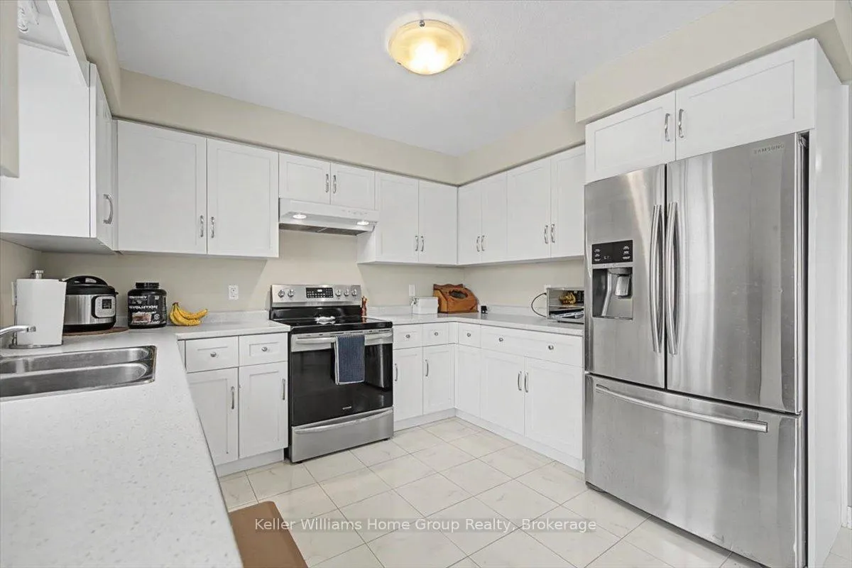 Photo 12 of 18 Mccann Street, Guelph, Kortright East — HOMEH