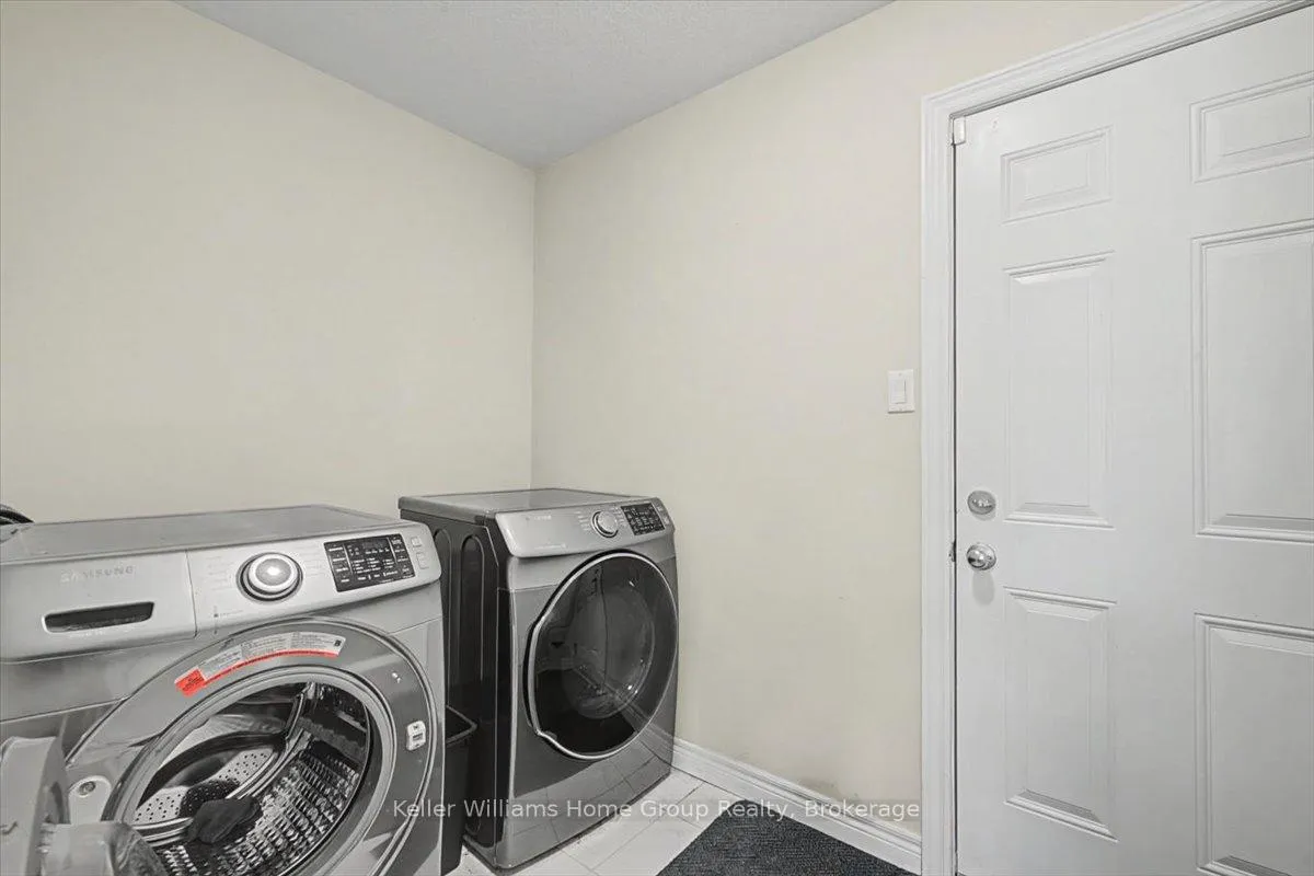 Photo 15 of 18 Mccann Street, Guelph, Kortright East — HOMEH