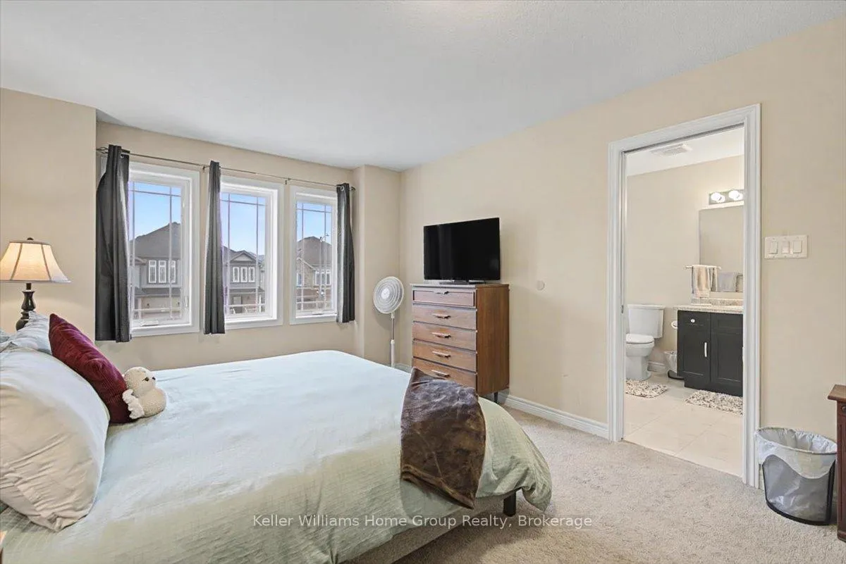 Photo 19 of 18 Mccann Street, Guelph, Kortright East — HOMEH
