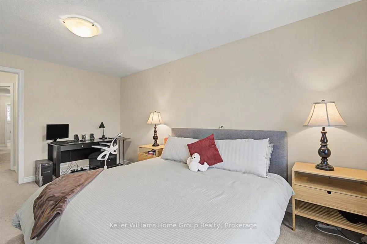 Photo 20 of 18 Mccann Street, Guelph, Kortright East — HOMEH