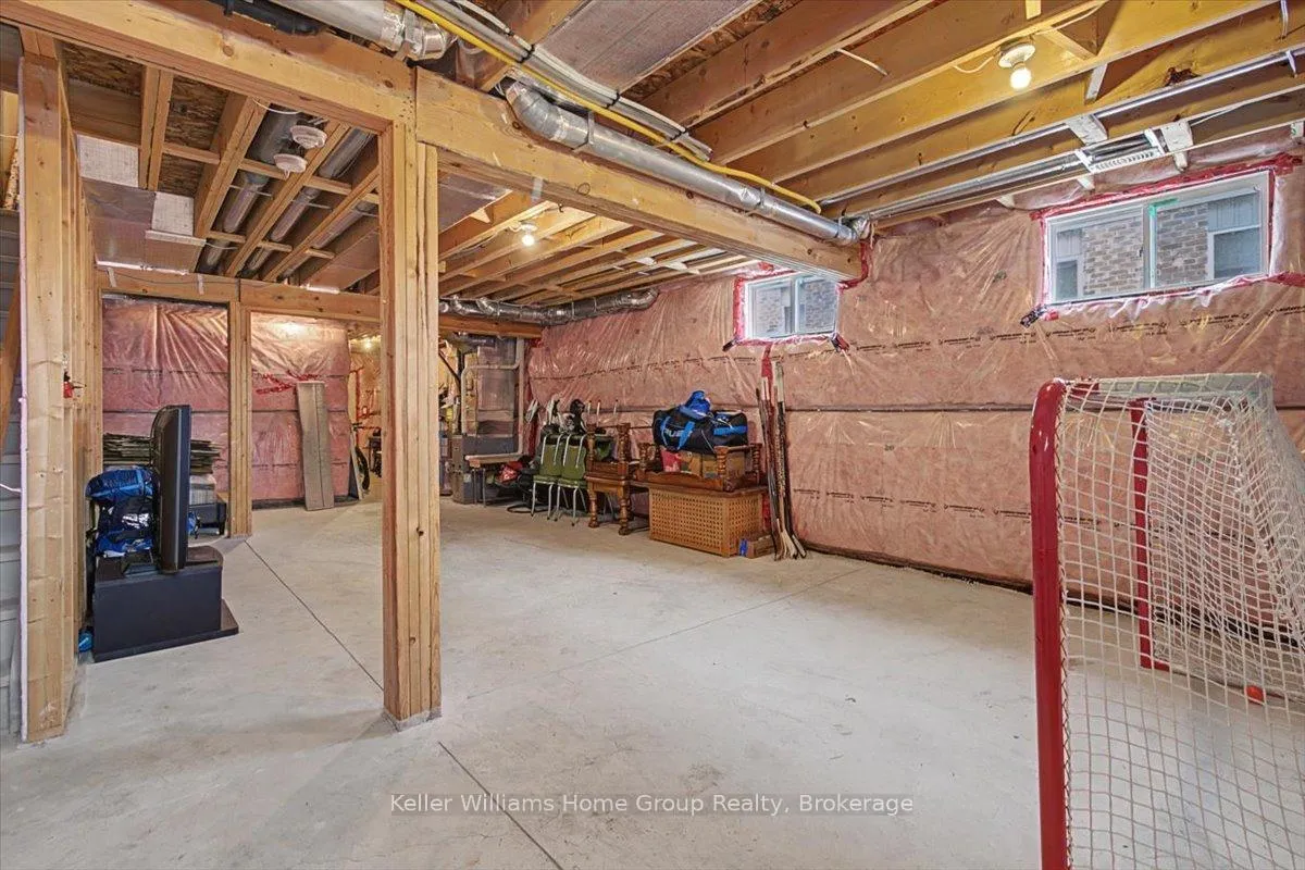 Photo 26 of 18 Mccann Street, Guelph, Kortright East — HOMEH