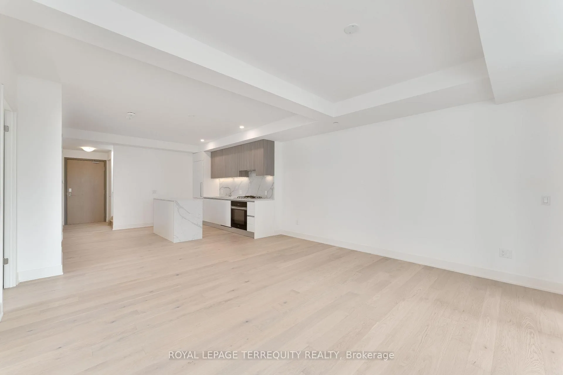 Photo 7 of Unit PH05, 200 Keewatin Avenue, Toronto, Mount Pleasant East — HOMEH