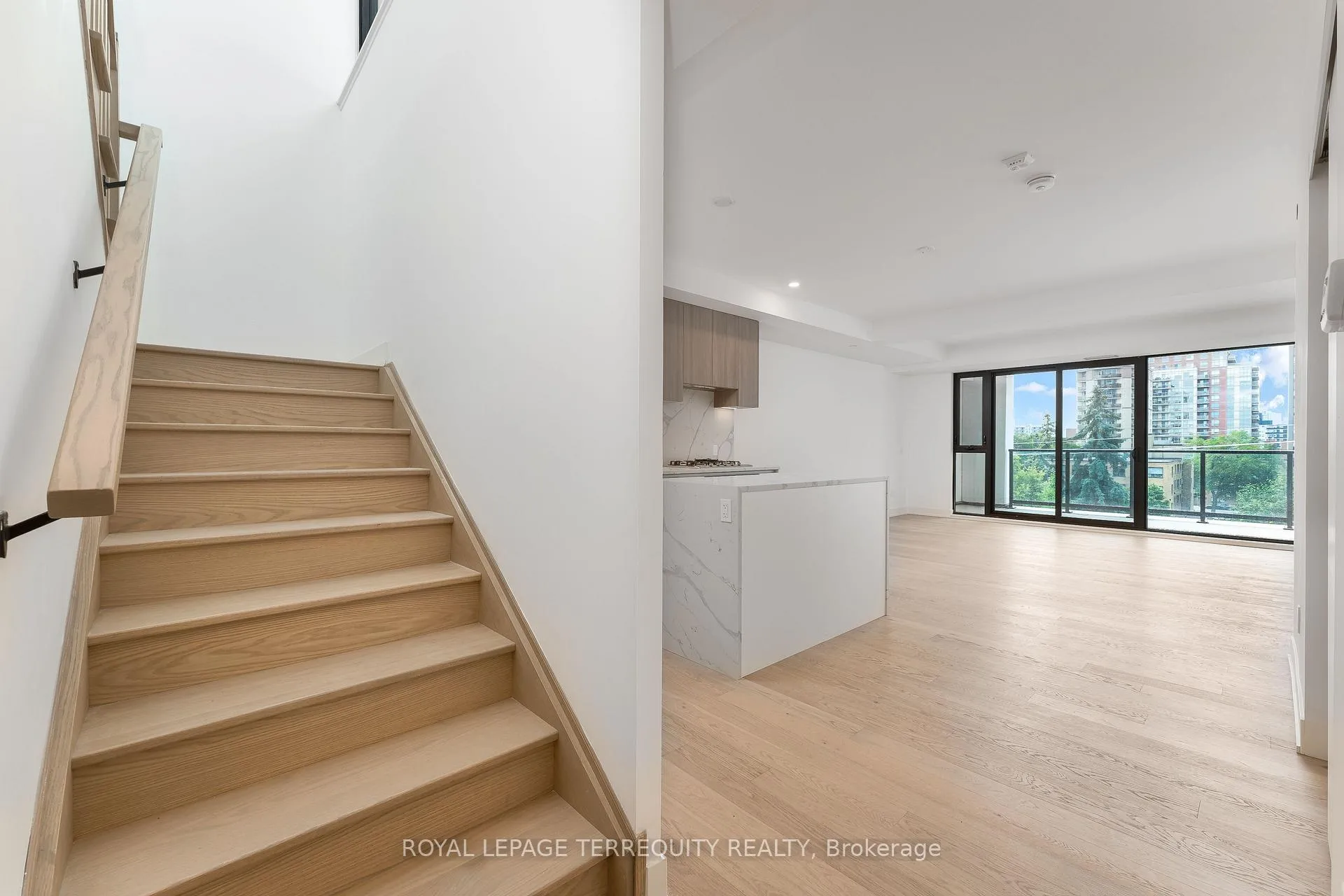 Photo 16 of Unit PH05, 200 Keewatin Avenue, Toronto, Mount Pleasant East — HOMEH