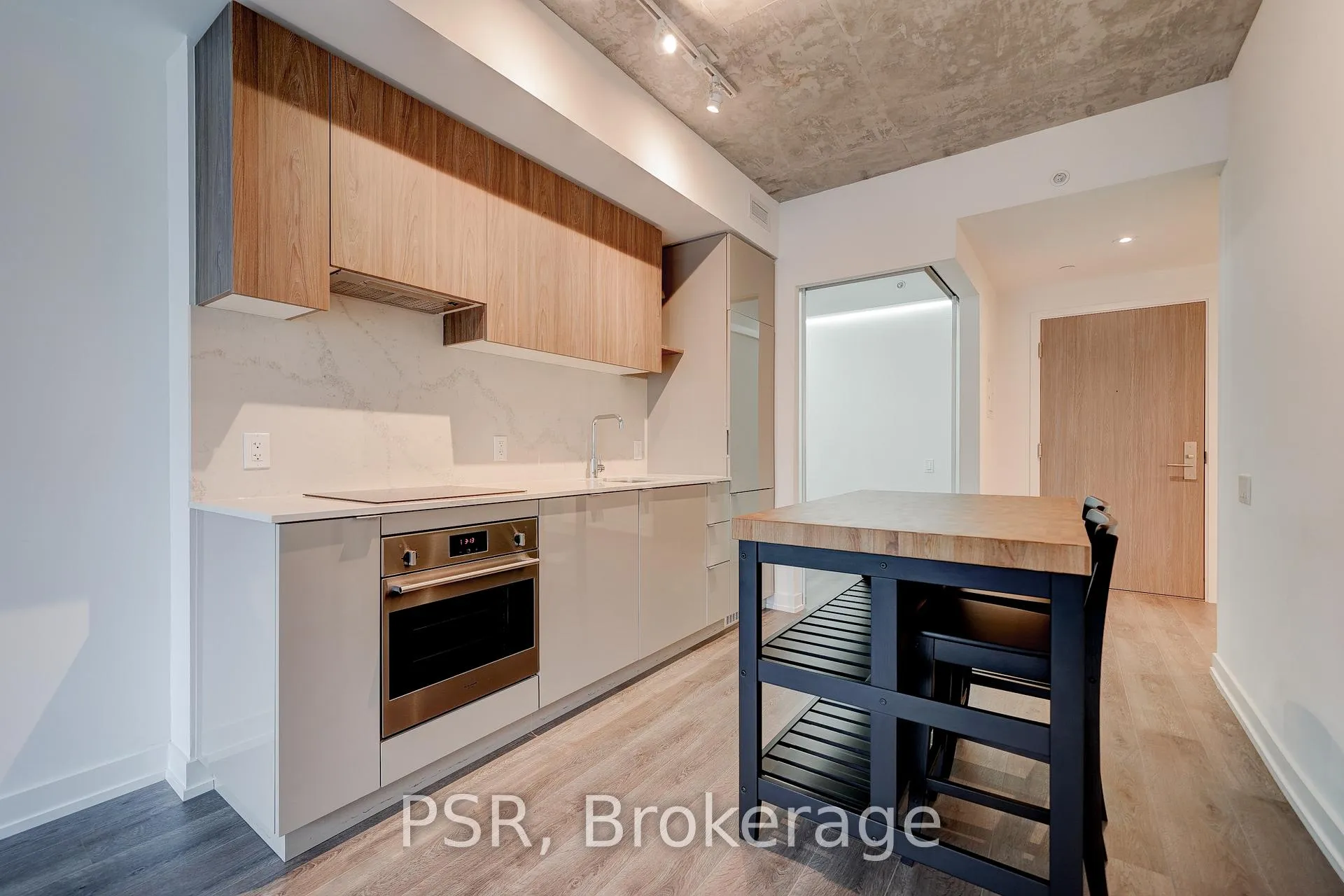 Photo 1 of Unit 506, 161 Roehampton Avenue, Toronto, Mount Pleasant West — HOMEH